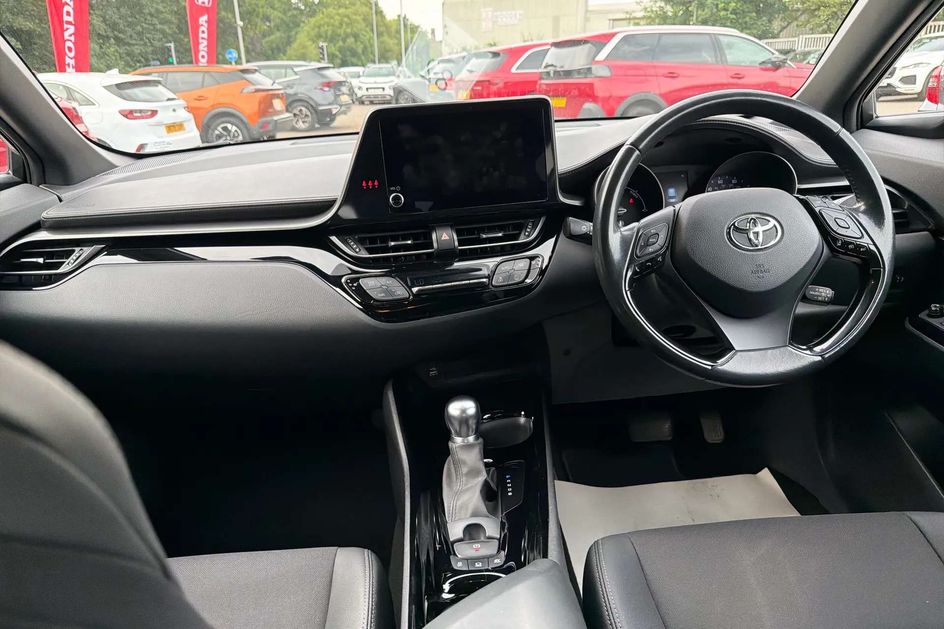 A 2022 TOYOTA C-HR 1.8 Hybrid Design 5dr CVT A 2022 TOYOTA C-HR 1.8 Hybrid Design 5dr CVT