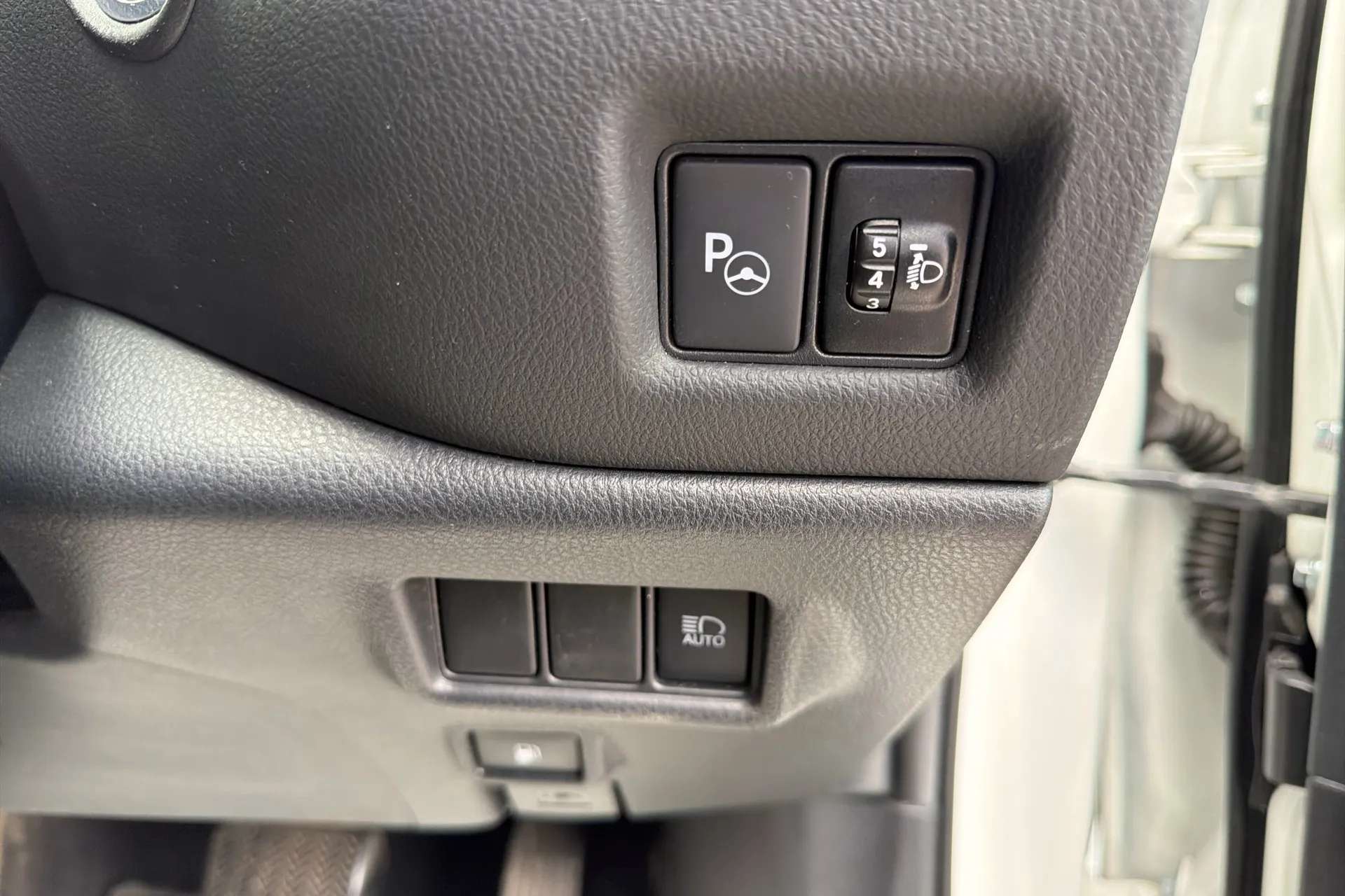 2022 TOYOTA C-HR 2022 TOYOTA C-HR
