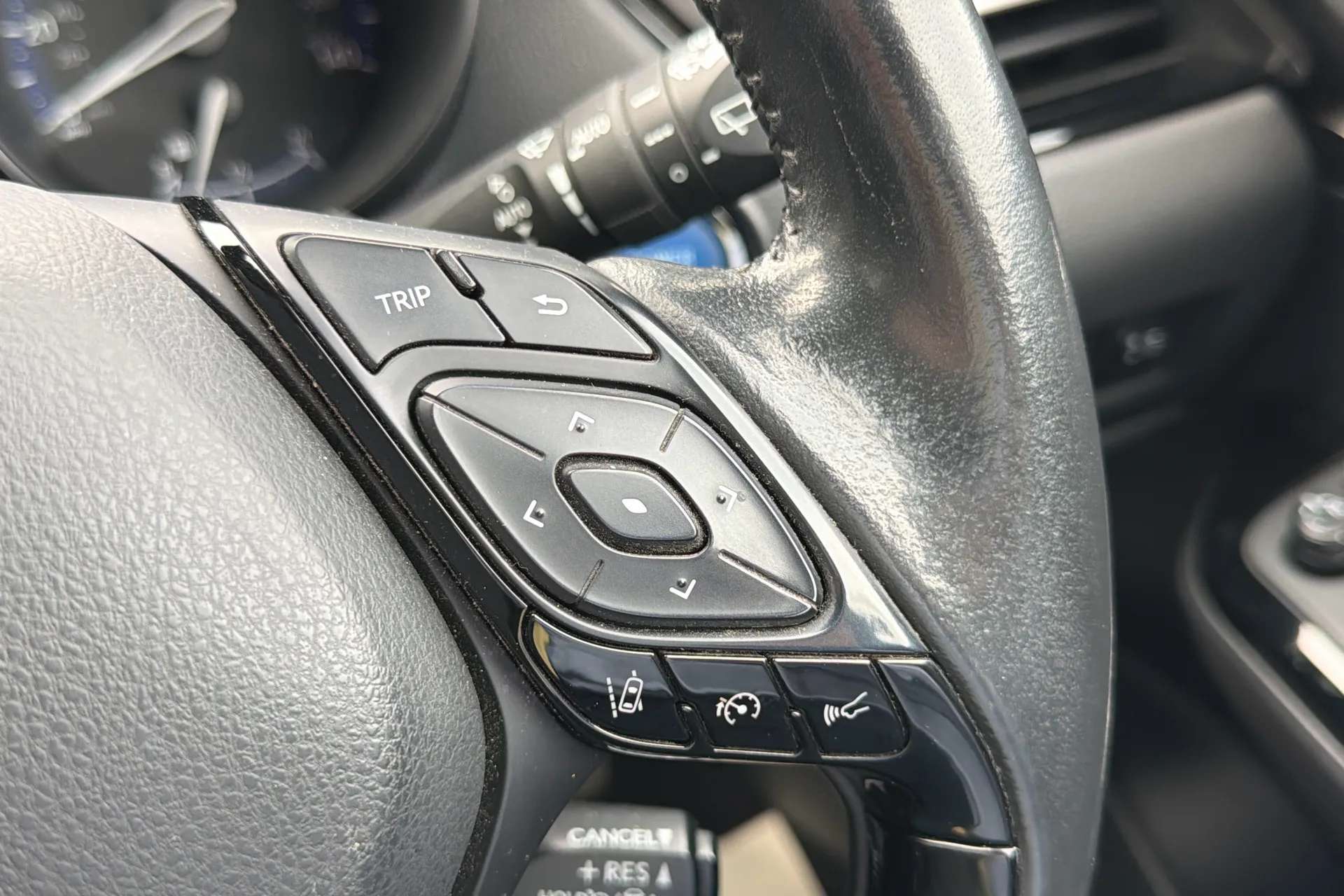 2022 TOYOTA C-HR 2022 TOYOTA C-HR