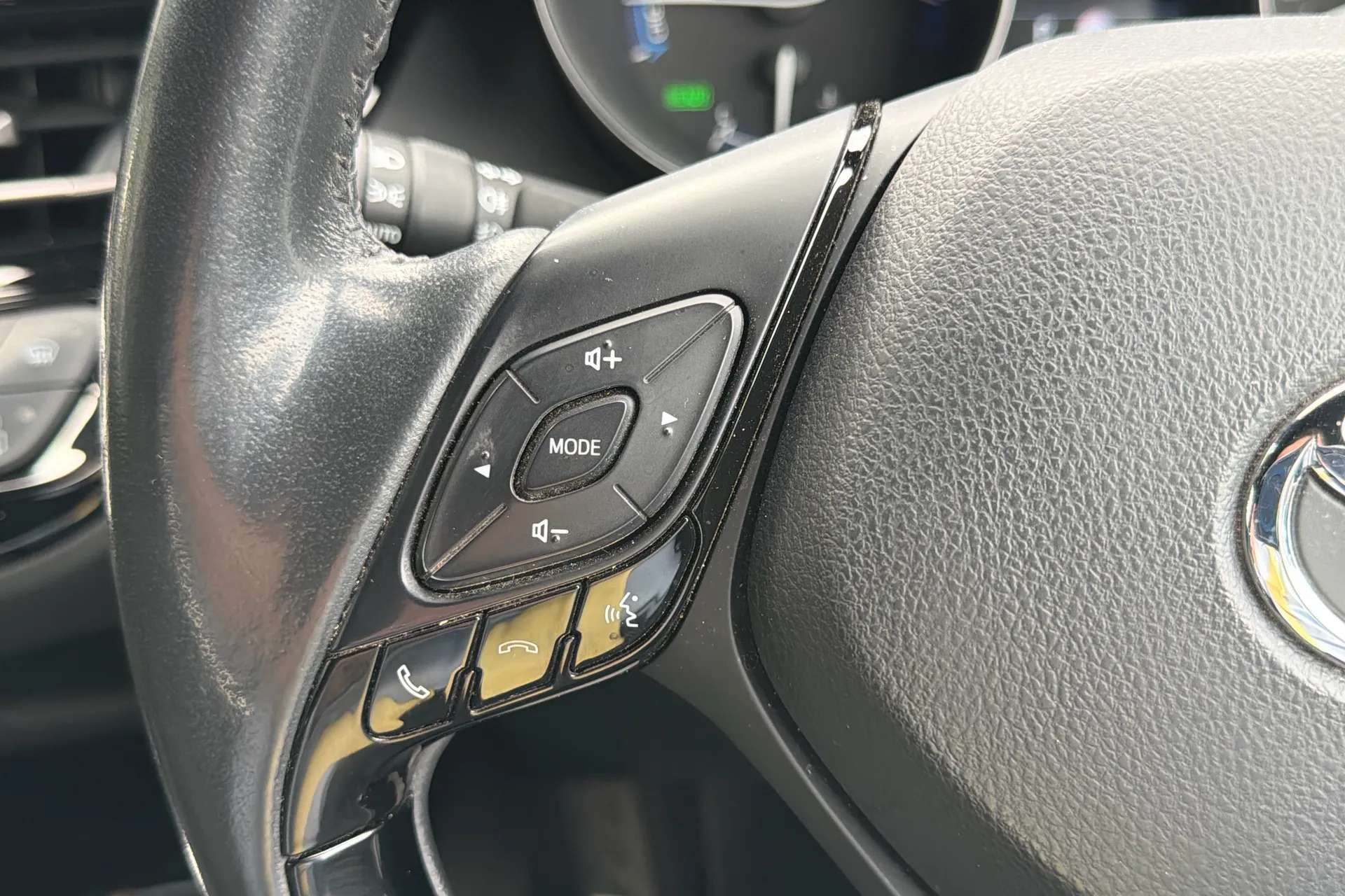 2022 TOYOTA C-HR 2022 TOYOTA C-HR