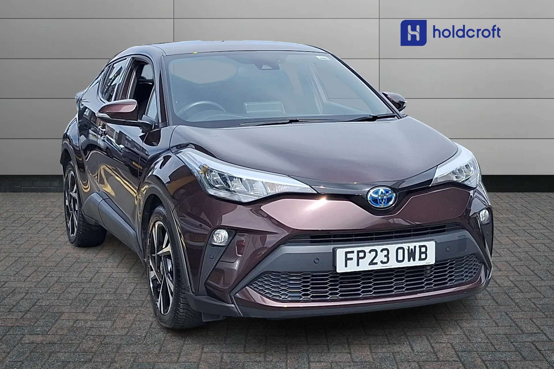 A 2023 TOYOTA C-HR 1.8 Hybrid Design 5dr CVT A 2023 TOYOTA C-HR 1.8 Hybrid Design 5dr CVT