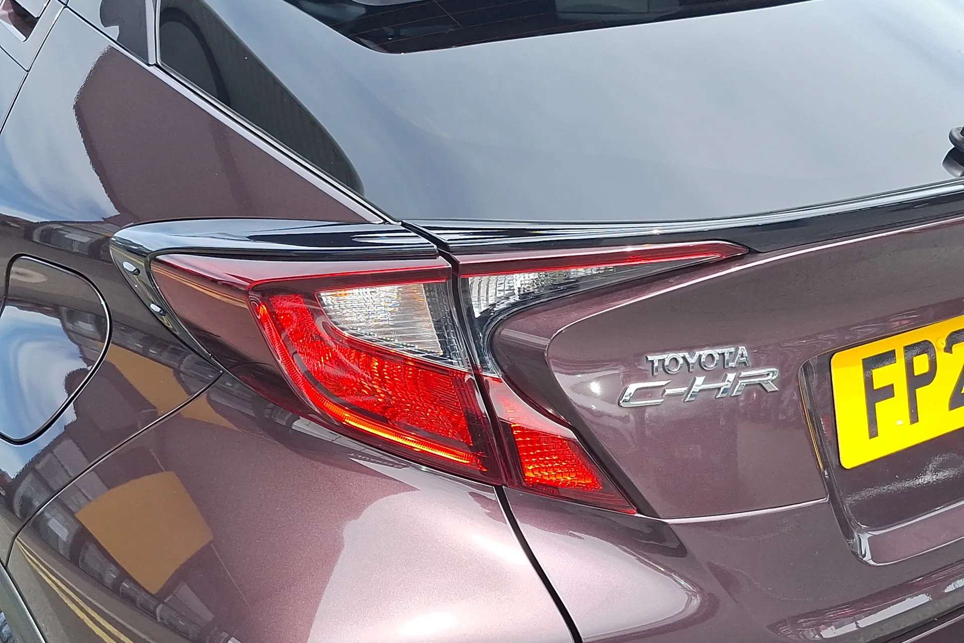 2023 TOYOTA C-HR 2023 TOYOTA C-HR