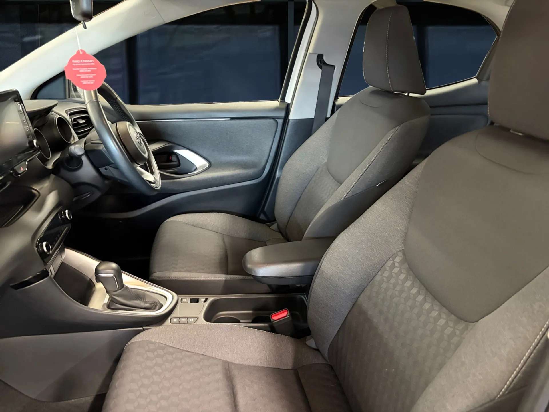 2021 TOYOTA YARIS 2021 TOYOTA YARIS