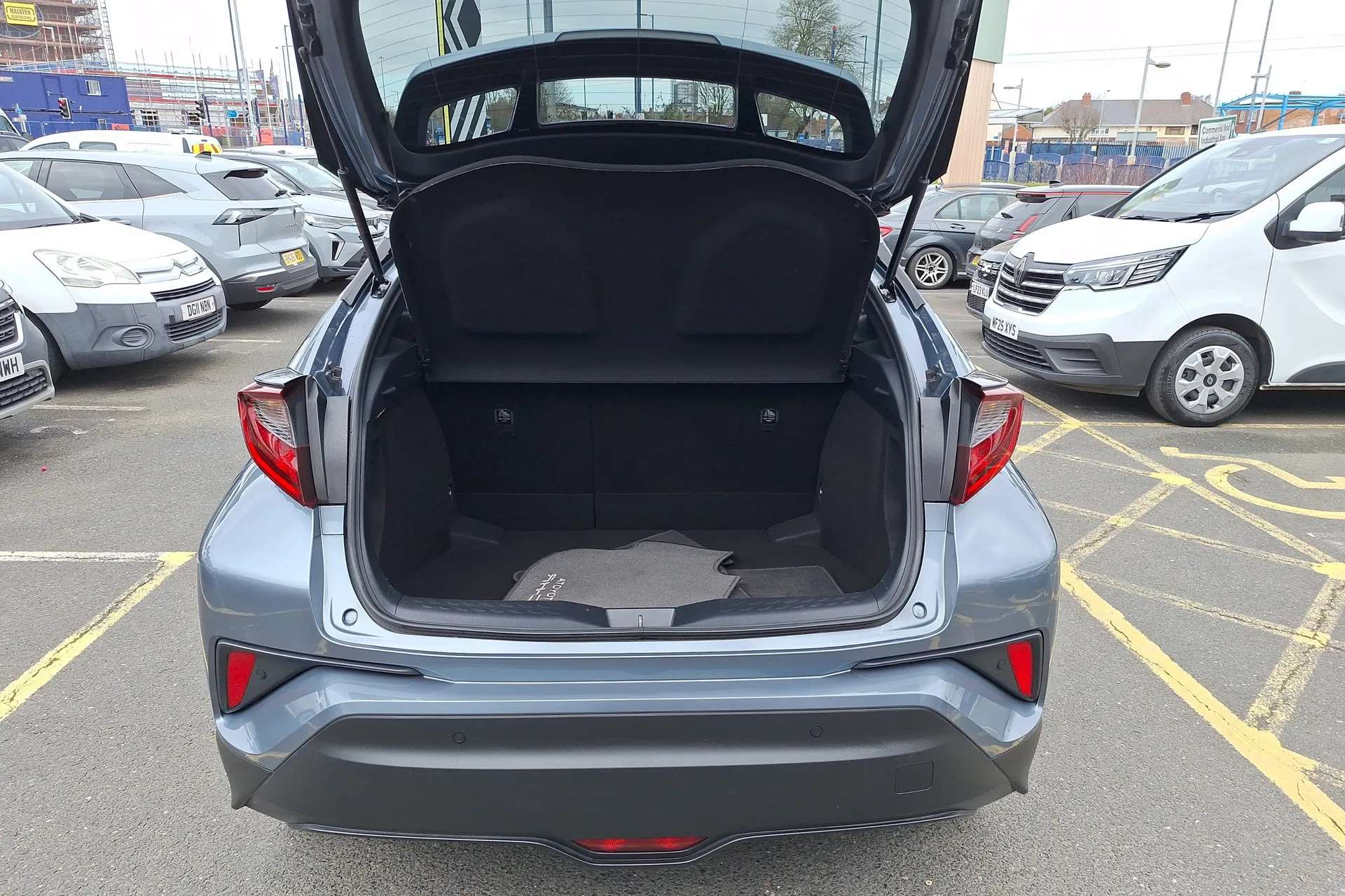 2022 TOYOTA C-HR 2022 TOYOTA C-HR