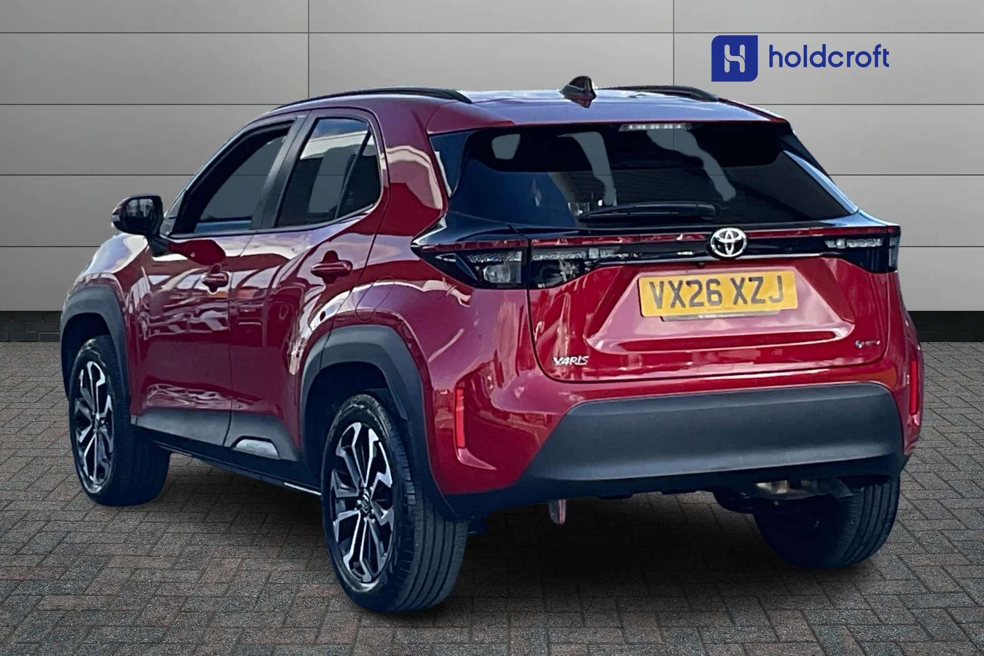 A 2026 TOYOTA YARIS CROSS 1.5 Hybrid Design 5dr CVT A 2026 TOYOTA YARIS CROSS 1.5 Hybrid Design 5dr CVT