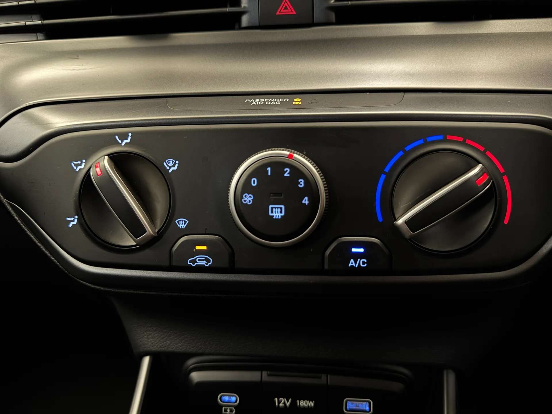 2024 HYUNDAI I20 2024 HYUNDAI I20