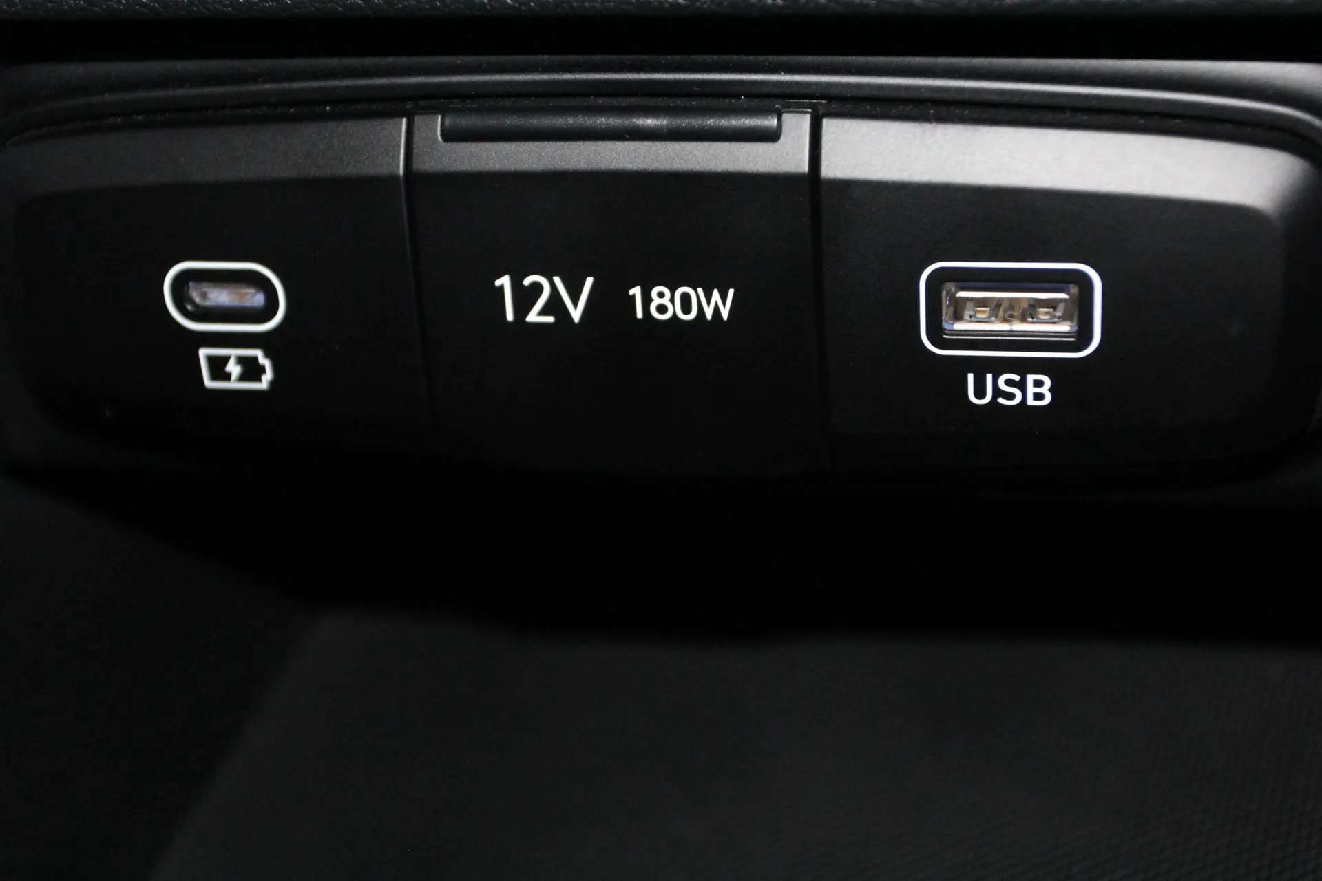 2024 HYUNDAI I20 2024 HYUNDAI I20