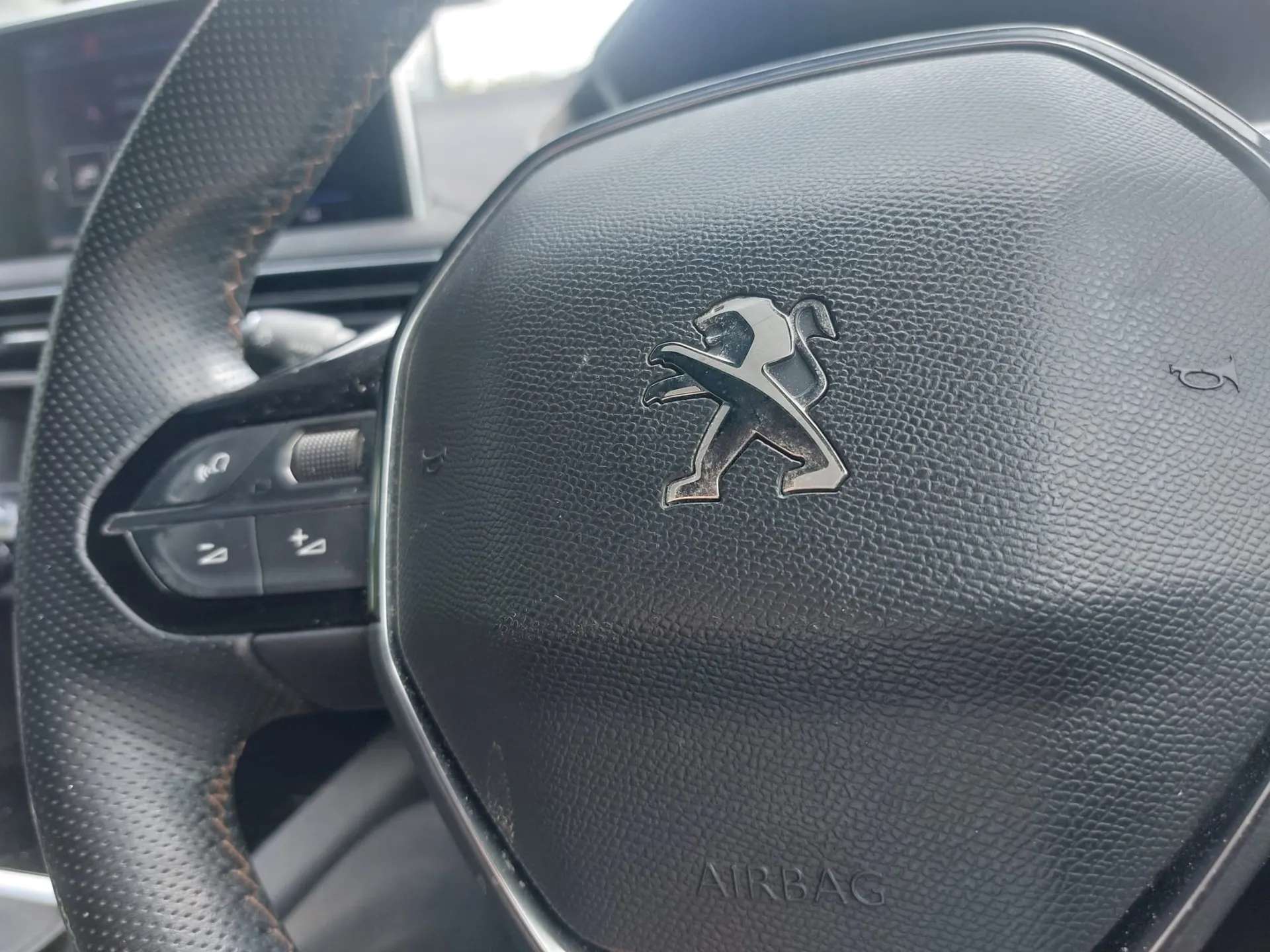 2019 PEUGEOT 3008 2019 PEUGEOT 3008
