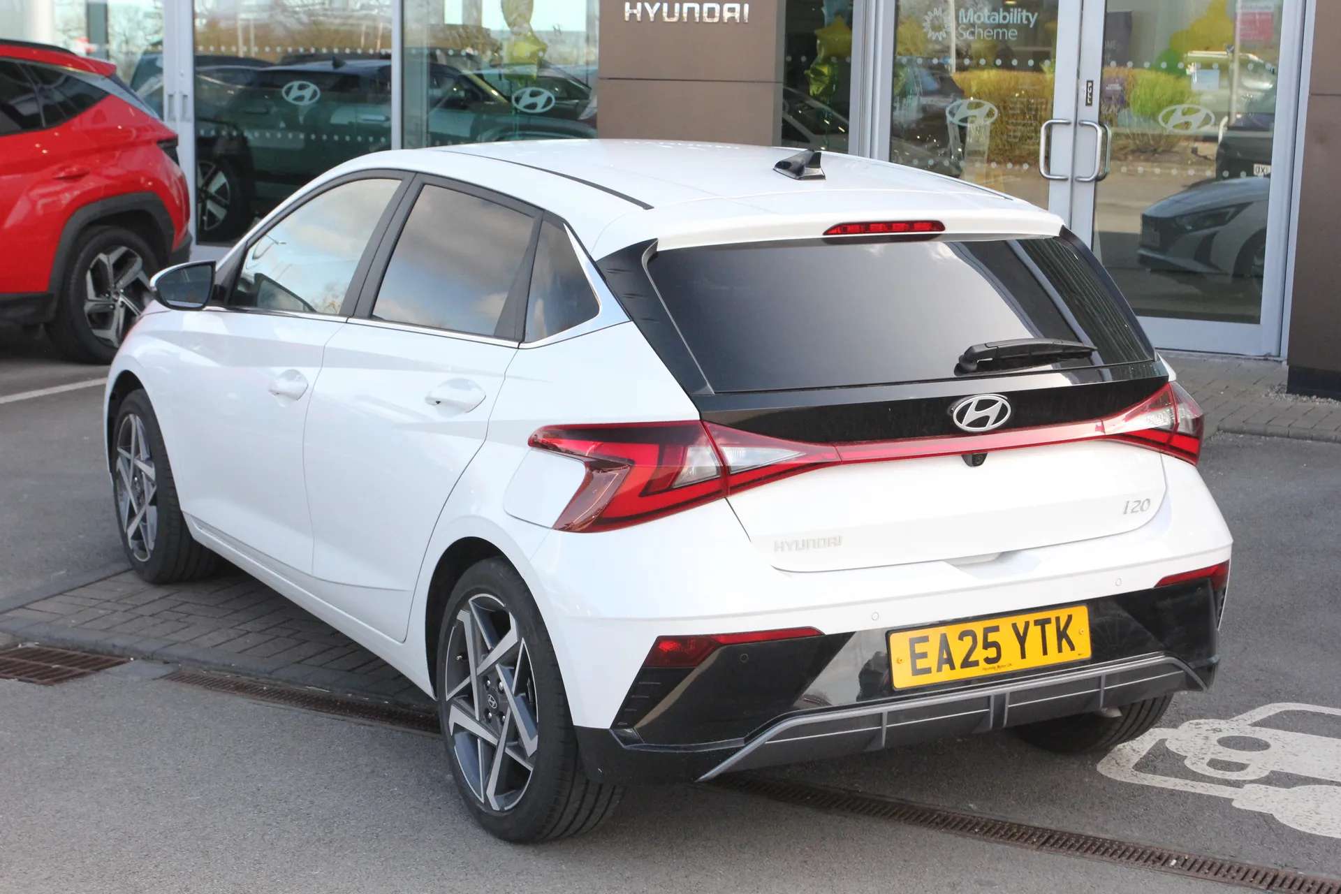 A 2025 HYUNDAI I20 1.0T GDi Premium 5dr A 2025 HYUNDAI I20 1.0T GDi Premium 5dr