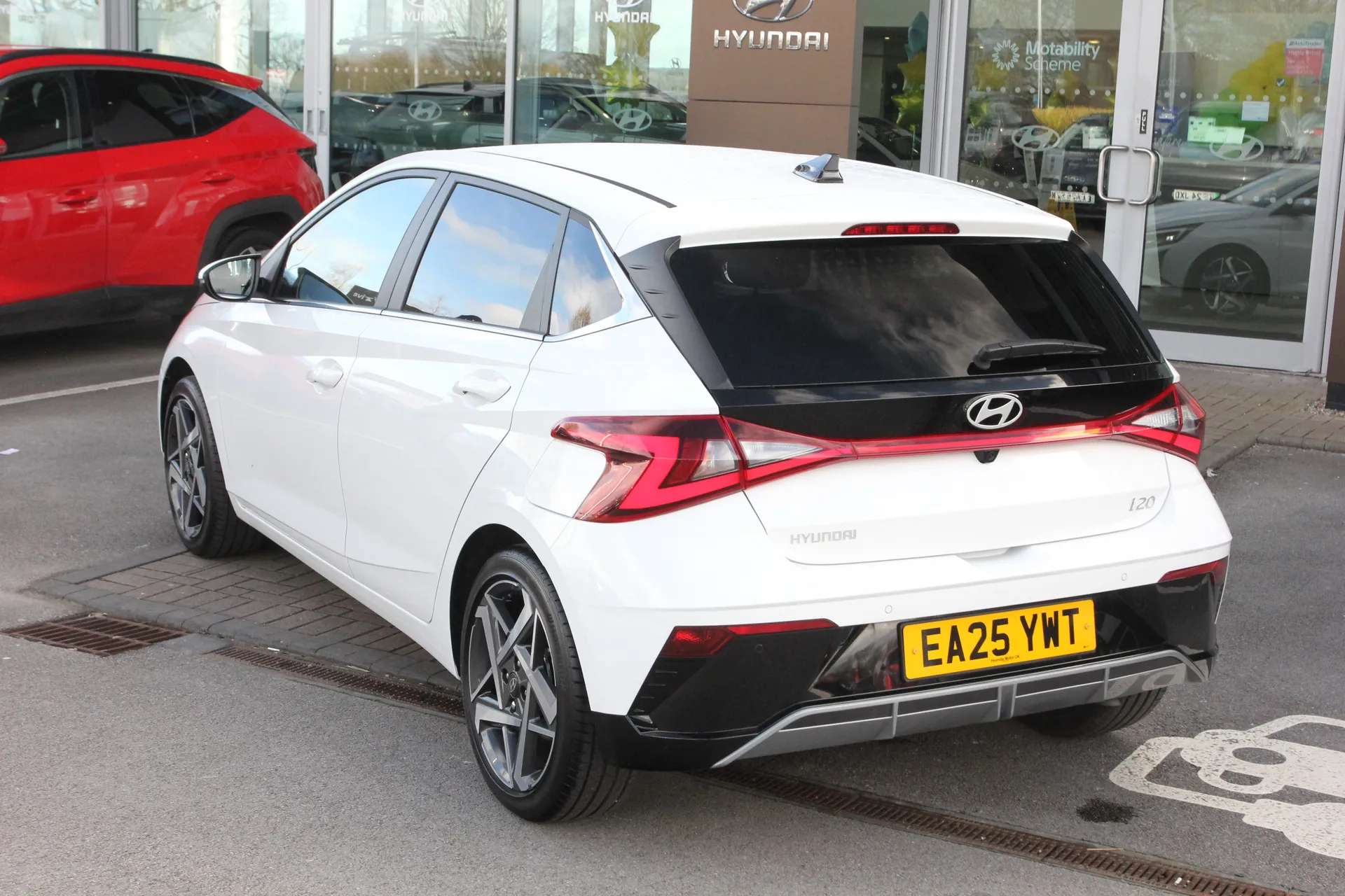 A 2025 HYUNDAI I20 1.0T GDi Premium 5dr A 2025 HYUNDAI I20 1.0T GDi Premium 5dr