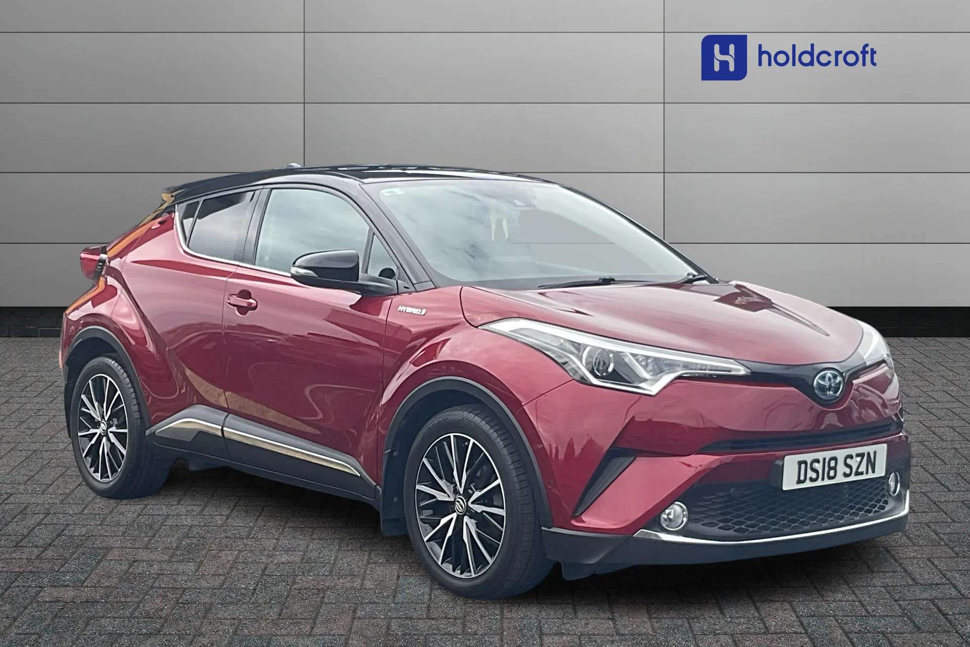 A 2018 TOYOTA C-HR 1.8 Hybrid Red Edition 5dr CVT A 2018 TOYOTA C-HR 1.8 Hybrid Red Edition 5dr CVT