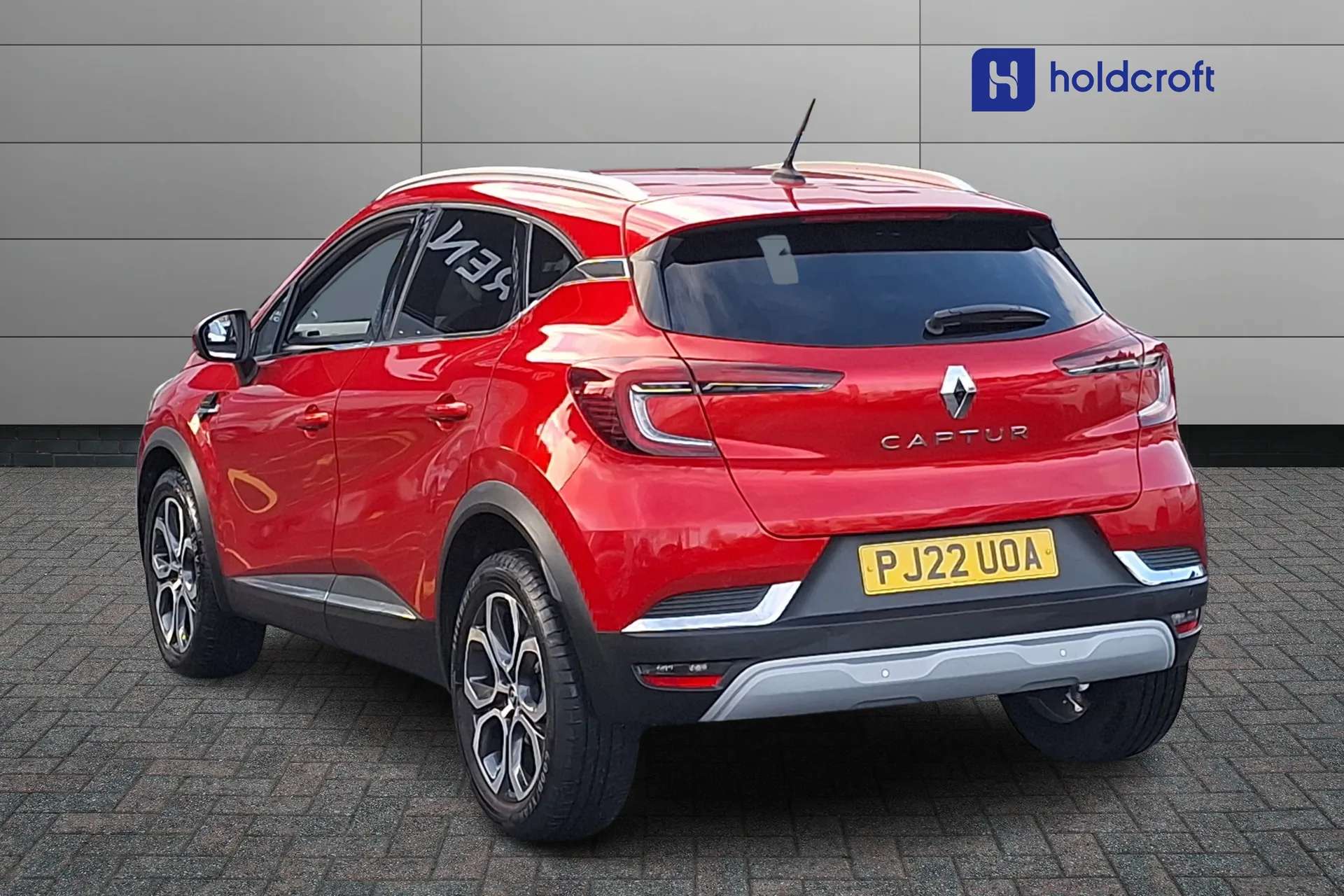 A 2022 RENAULT CAPTUR 1.3 TCE 140 SE Edition 5dr EDC A 2022 RENAULT CAPTUR 1.3 TCE 140 SE Edition 5dr EDC