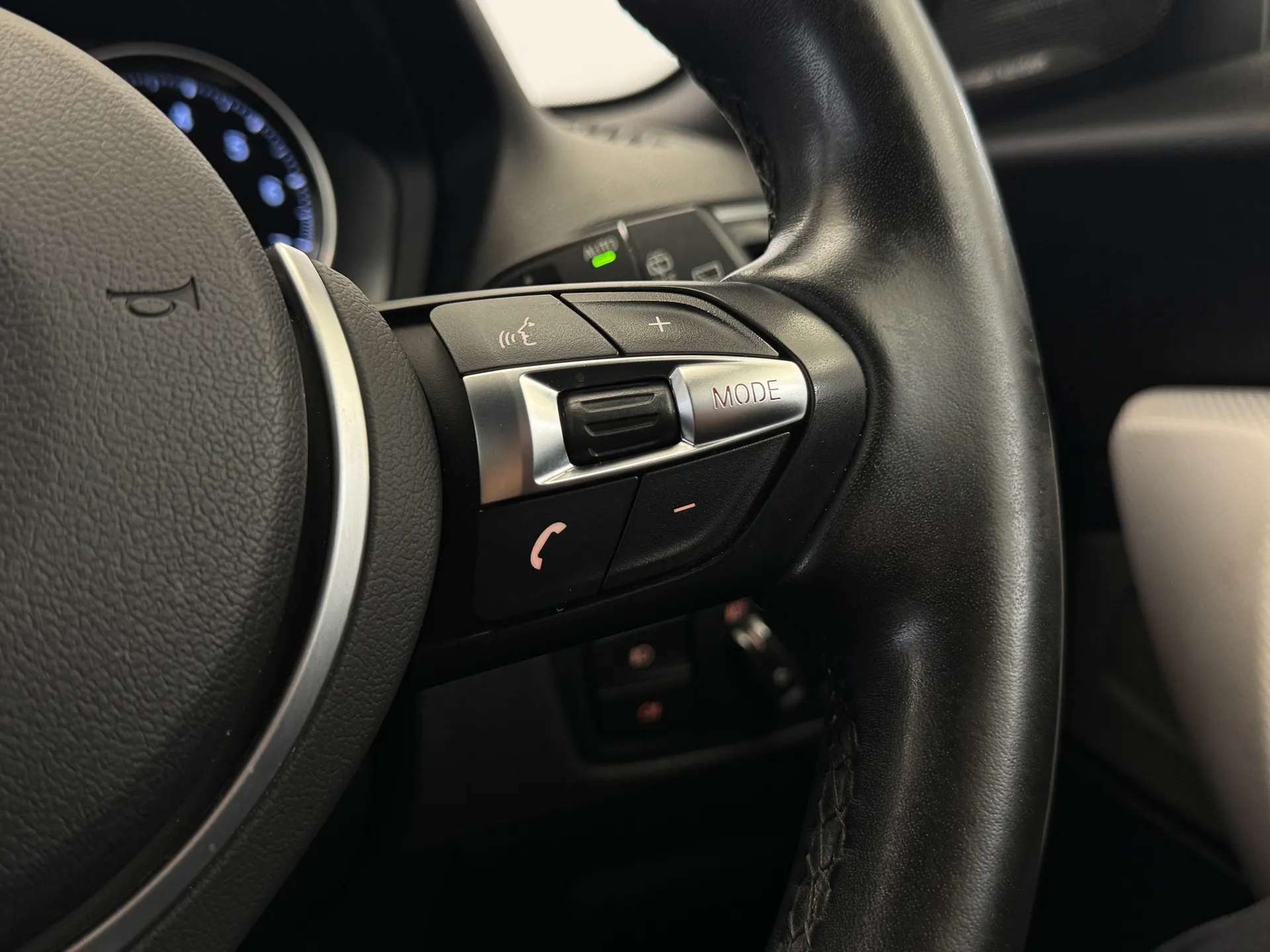 2019 BMW 1 SERIES 2019 BMW 1 SERIES