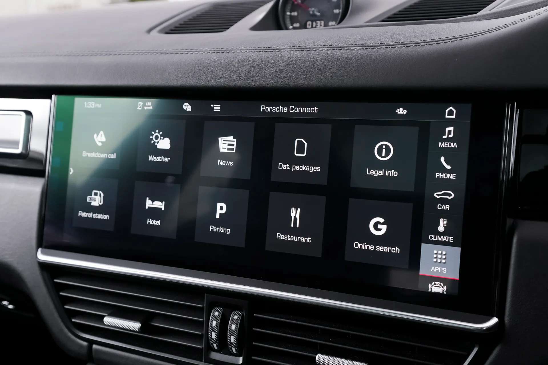 2018 PORSCHE CAYENNE 2018 PORSCHE CAYENNE