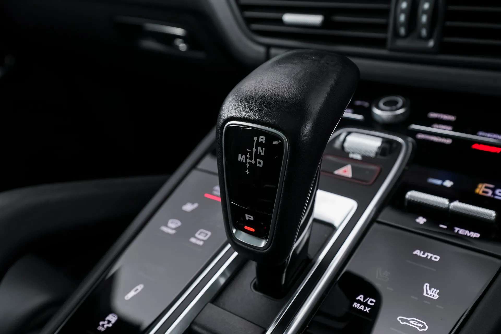2018 PORSCHE CAYENNE 2018 PORSCHE CAYENNE