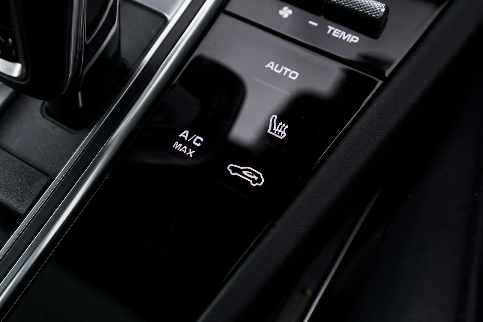2018 PORSCHE CAYENNE 2018 PORSCHE CAYENNE