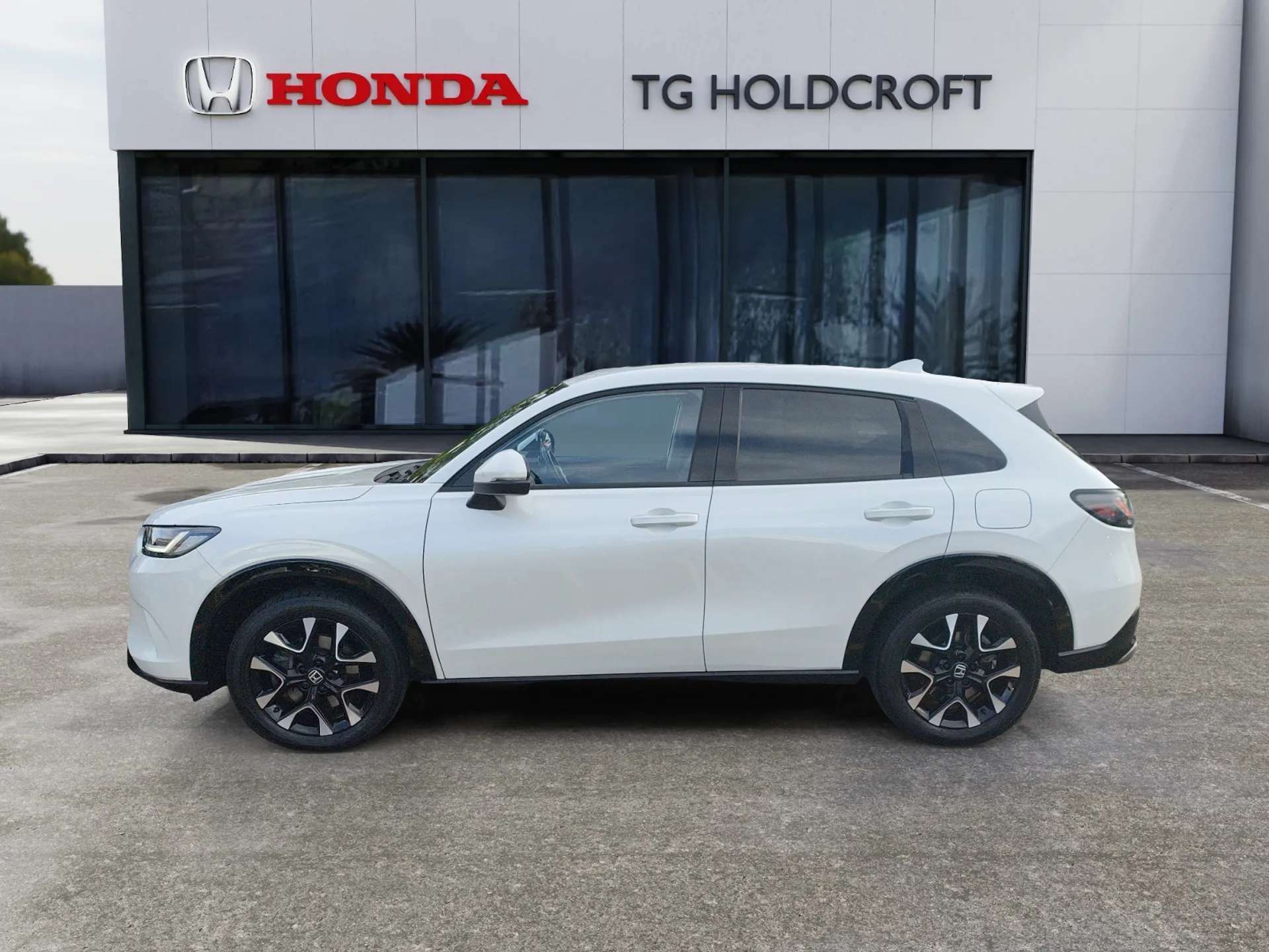 A 2024 HONDA ZR-V 2.0 eHEV Advance 5dr CVT A 2024 HONDA ZR-V 2.0 eHEV Advance 5dr CVT