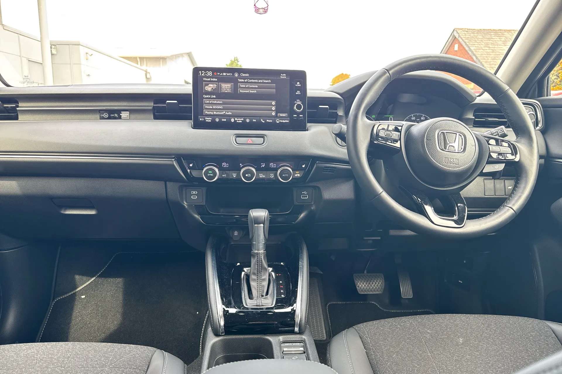 A 2026 HONDA HR-V 1.5 eHEV Advance 5dr CVT A 2026 HONDA HR-V 1.5 eHEV Advance 5dr CVT
