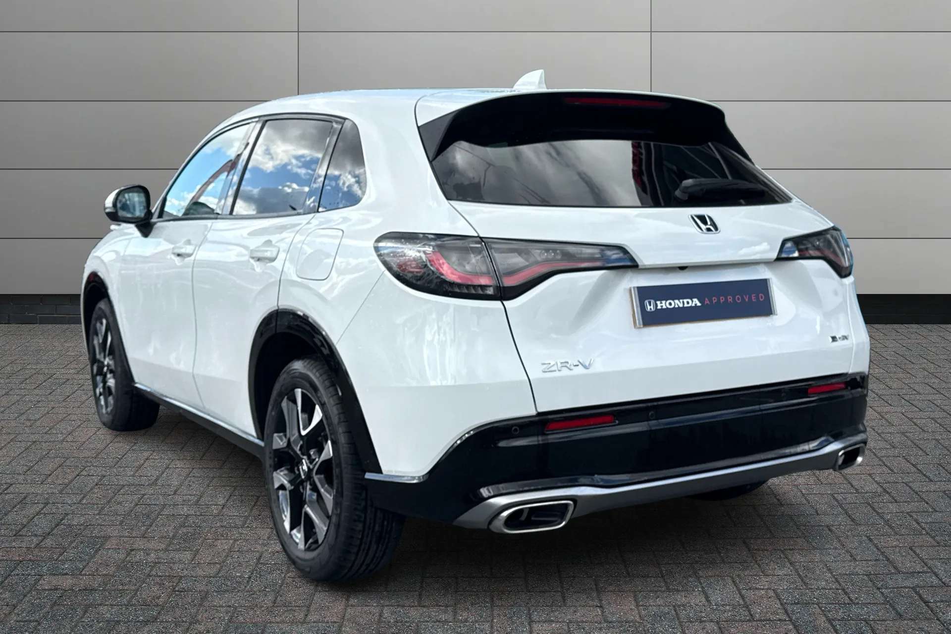 A 2024 HONDA ZR-V 2.0 eHEV Advance 5dr CVT A 2024 HONDA ZR-V 2.0 eHEV Advance 5dr CVT