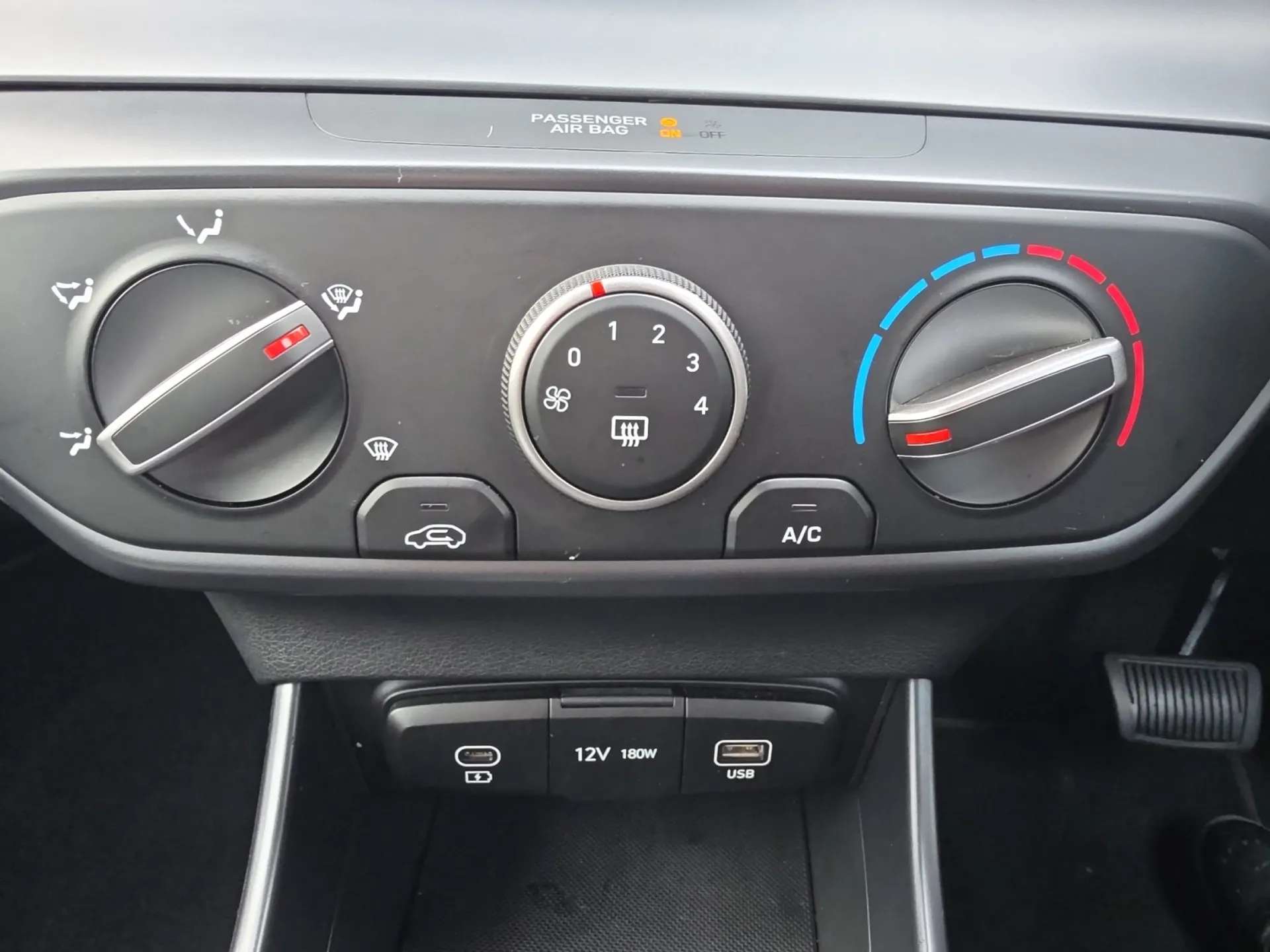 2025 HYUNDAI I20 2025 HYUNDAI I20