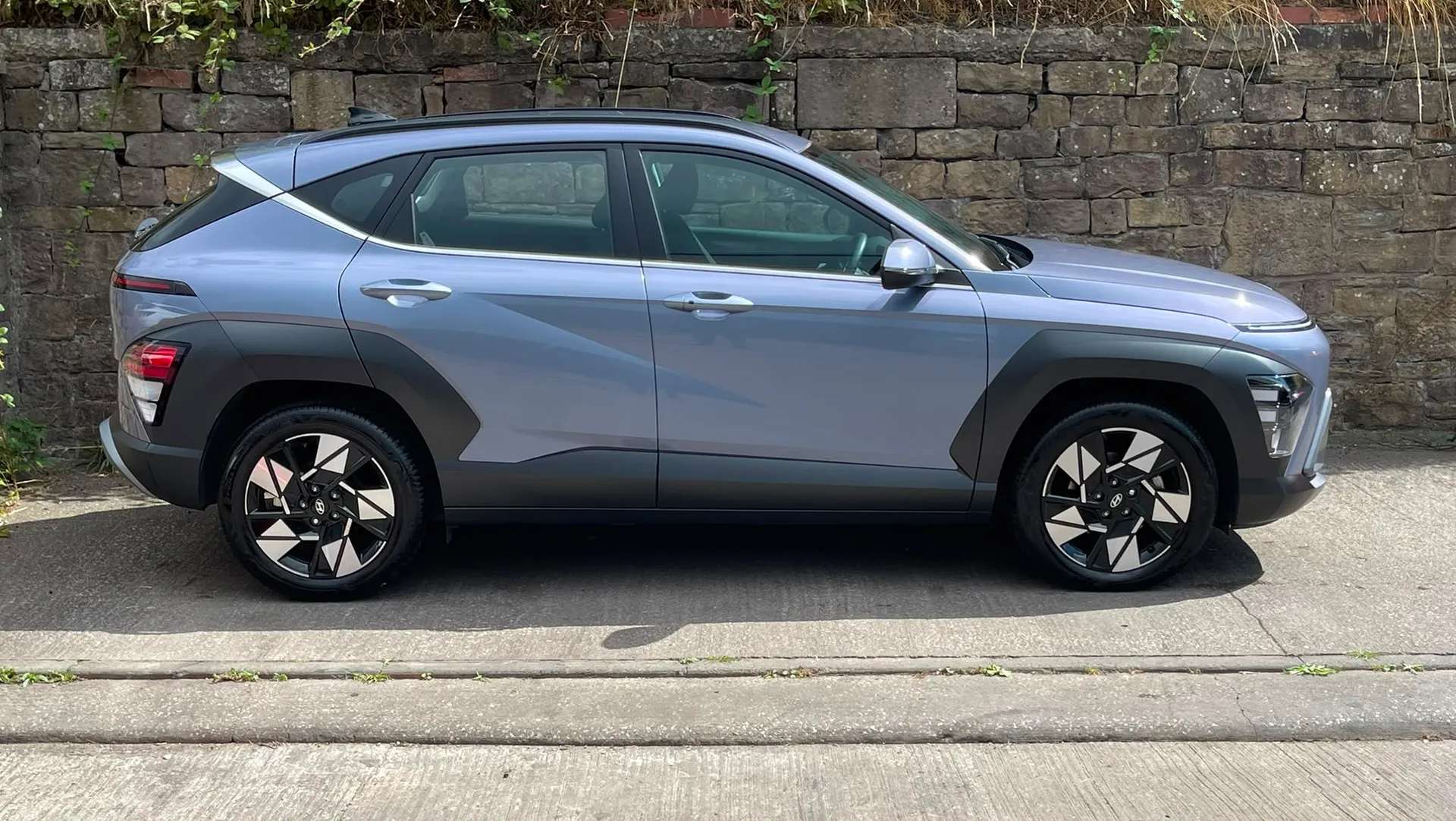 A 2024 HYUNDAI KONA 1.6 GDi Hybrid Advance 5dr DCT âCAMERAâNAVâ A 2024 HYUNDAI KONA 1.6 GDi Hybrid Advance 5dr DCT âCAMERAâNAVâ