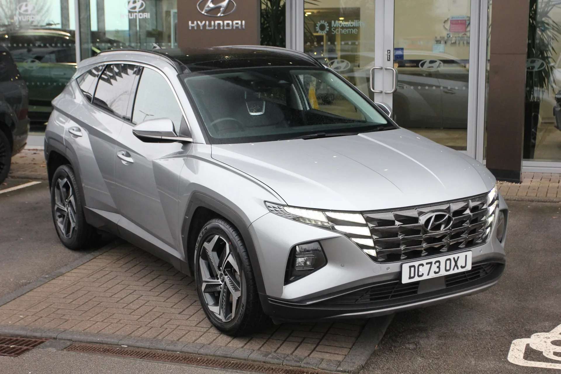 A 2024 HYUNDAI TUCSON 1.6 TGDi Hybrid 230 Ultimate 5dr 2WD Auto A 2024 HYUNDAI TUCSON 1.6 TGDi Hybrid 230 Ultimate 5dr 2WD Auto