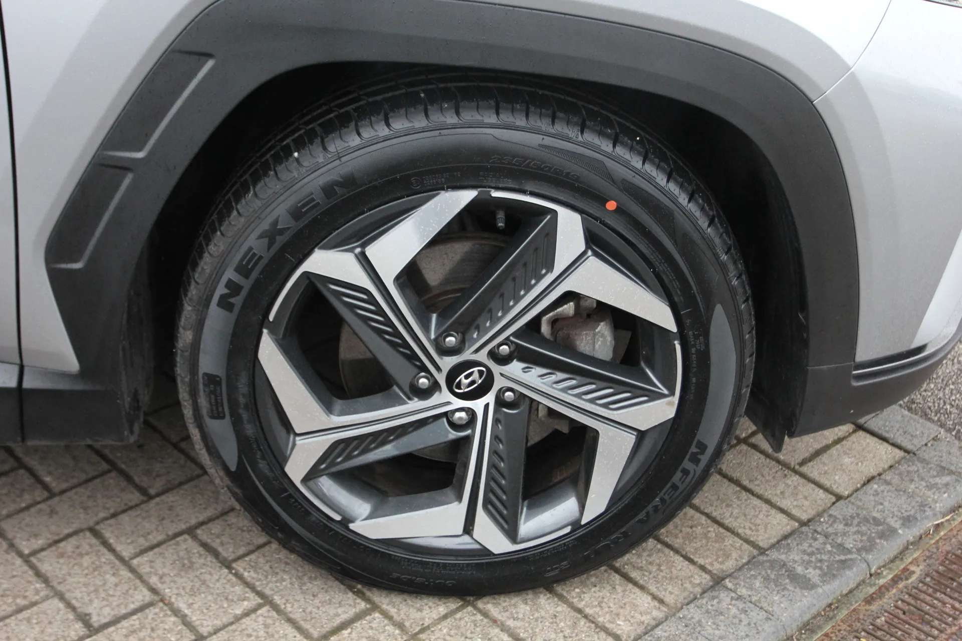 A 2024 HYUNDAI TUCSON 1.6 TGDi Hybrid 230 Ultimate 5dr 2WD Auto A 2024 HYUNDAI TUCSON 1.6 TGDi Hybrid 230 Ultimate 5dr 2WD Auto