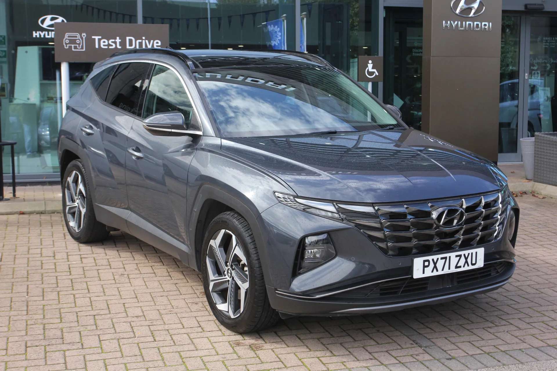 A 2021 HYUNDAI TUCSON 1.6 TGDi Hybrid 230 Ultimate 5dr 2WD Auto A 2021 HYUNDAI TUCSON 1.6 TGDi Hybrid 230 Ultimate 5dr 2WD Auto