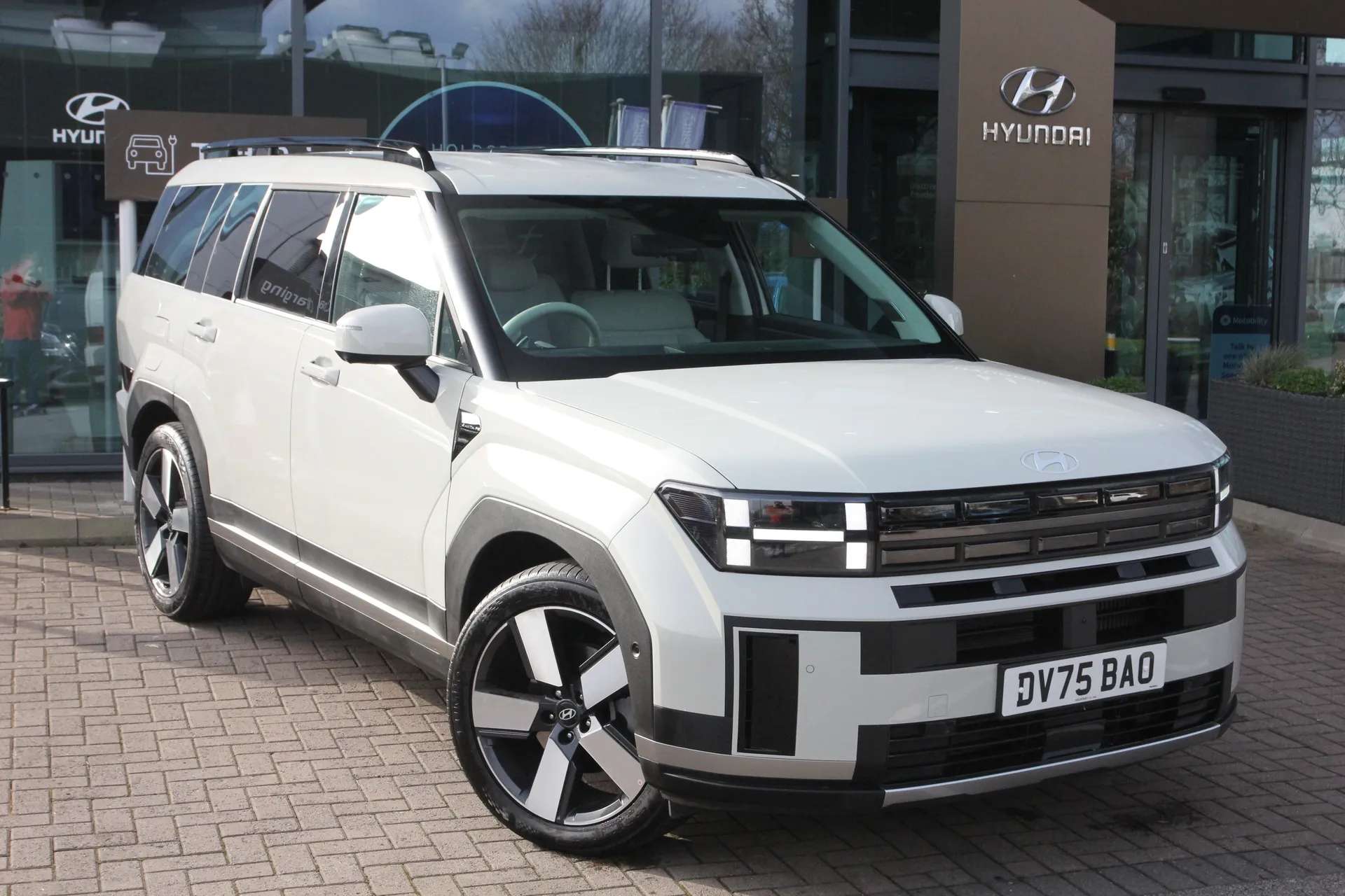 A 2025 HYUNDAI SANTA FE 1.6 TGDi Plug-in Hybrid Ultimate 5dr 4WD Auto ZERO DEPOSIT FINANCE AVAILABLE A 2025 HYUNDAI SANTA FE 1.6 TGDi Plug-in Hybrid Ultimate 5dr 4WD Auto ZERO DEPOSIT FINANCE AVAILABLE