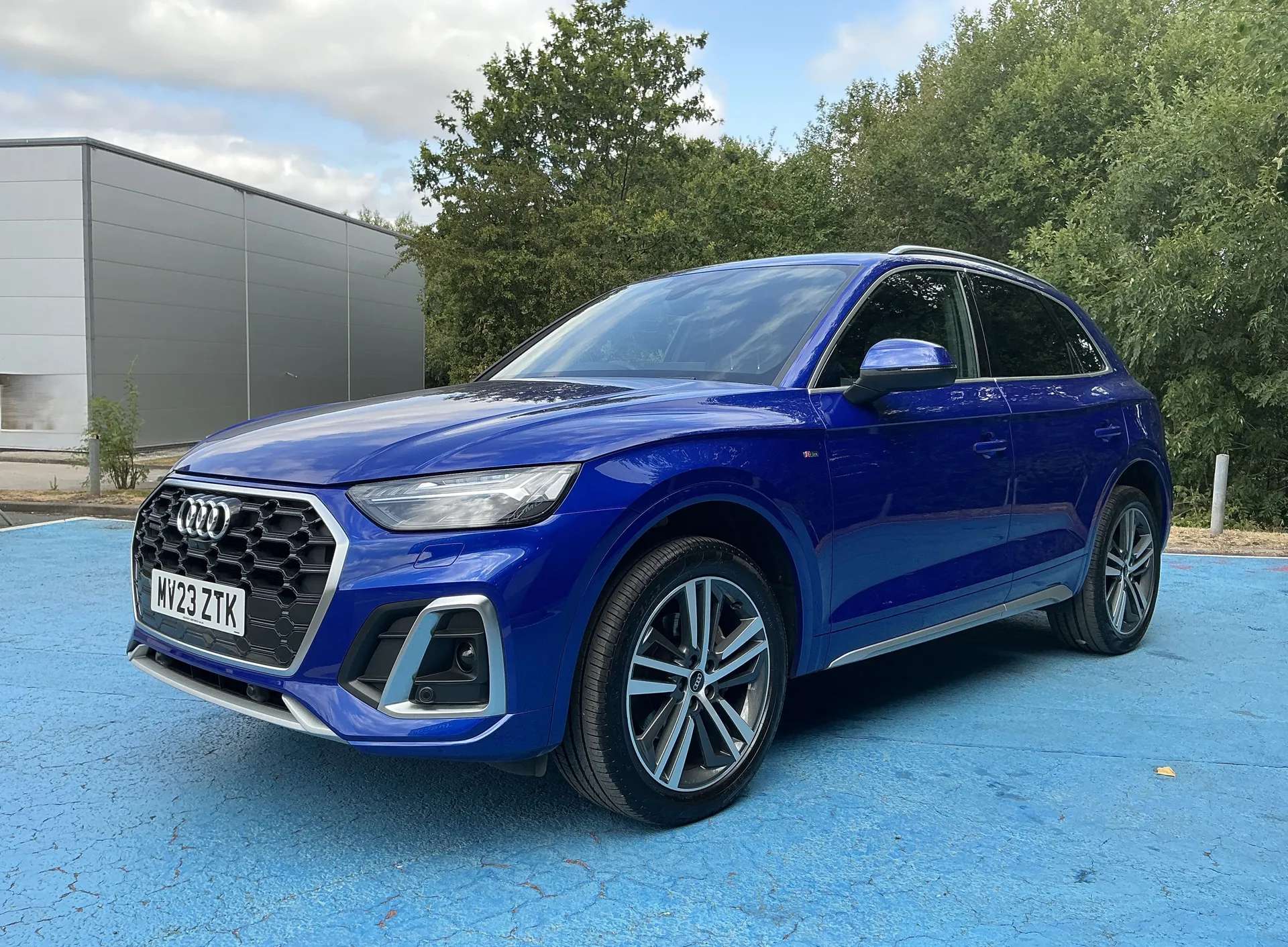 A 2023 AUDI Q5 40 TDI Quattro S Line 5dr S Tronic A 2023 AUDI Q5 40 TDI Quattro S Line 5dr S Tronic