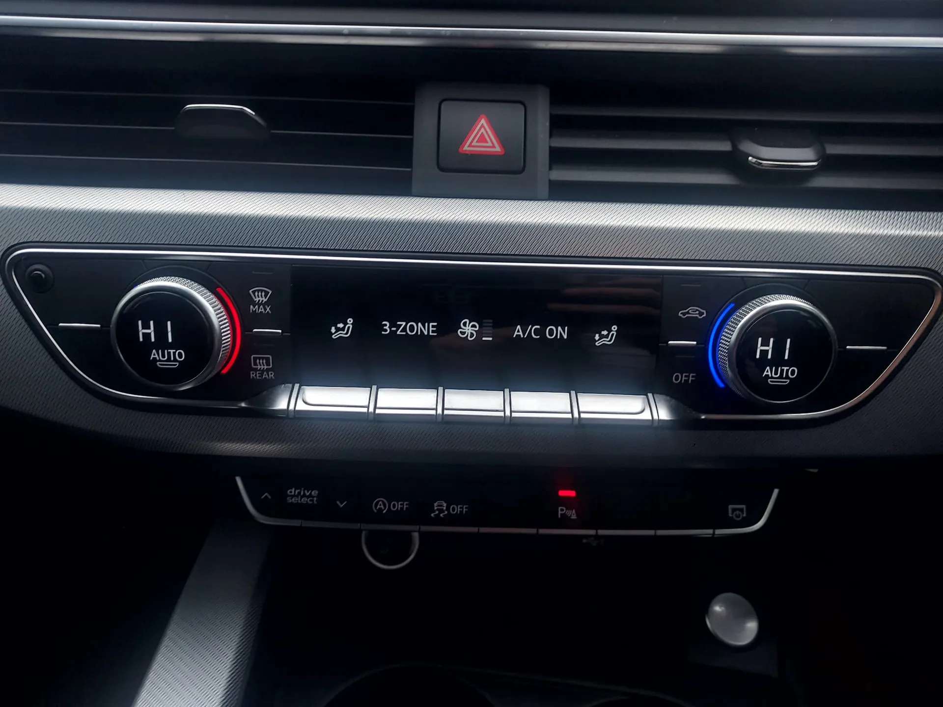 2020 AUDI A4 2020 AUDI A4