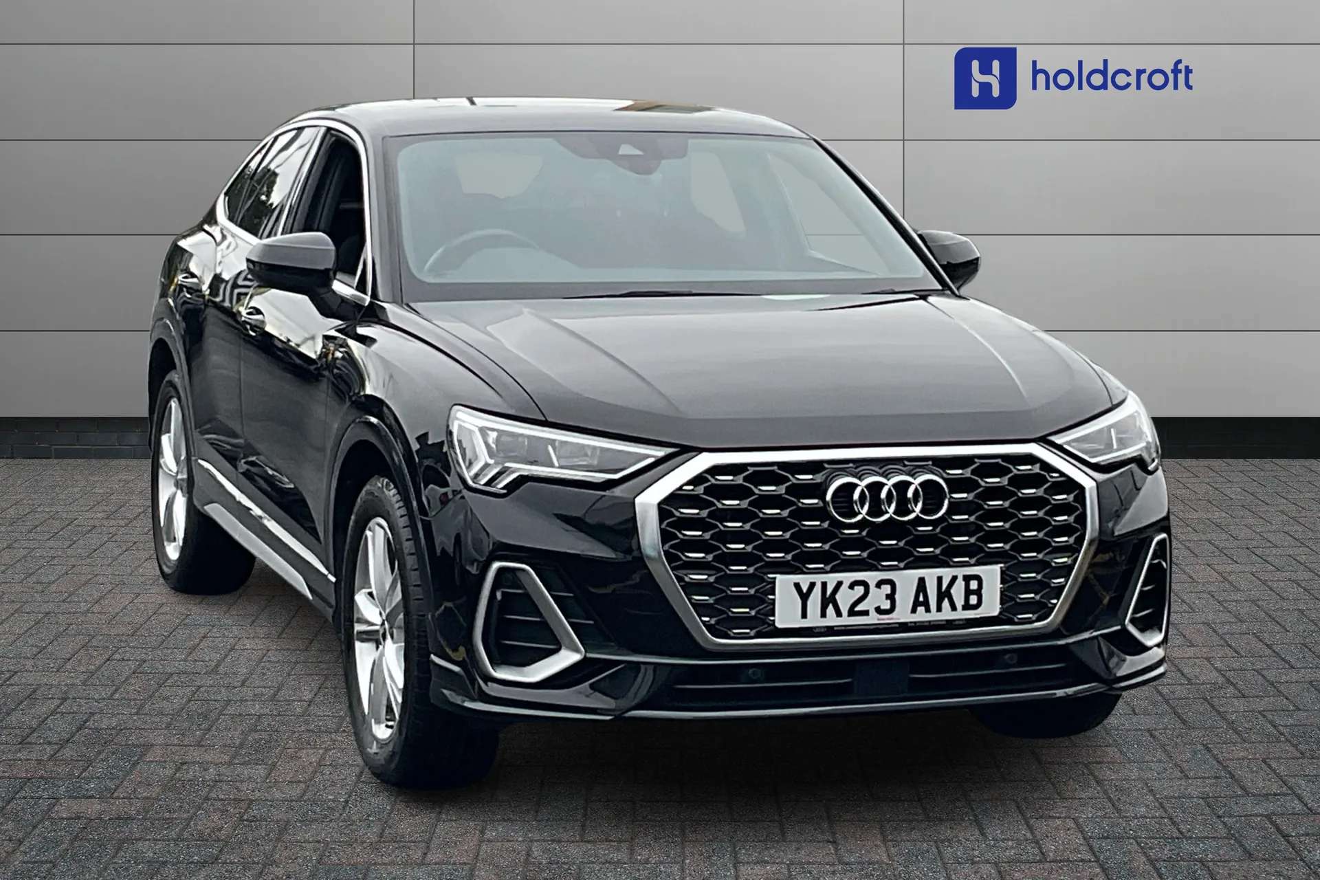 A 2023 AUDI Q3 45 TFSI e S Line 5dr S Tronic A 2023 AUDI Q3 45 TFSI e S Line 5dr S Tronic