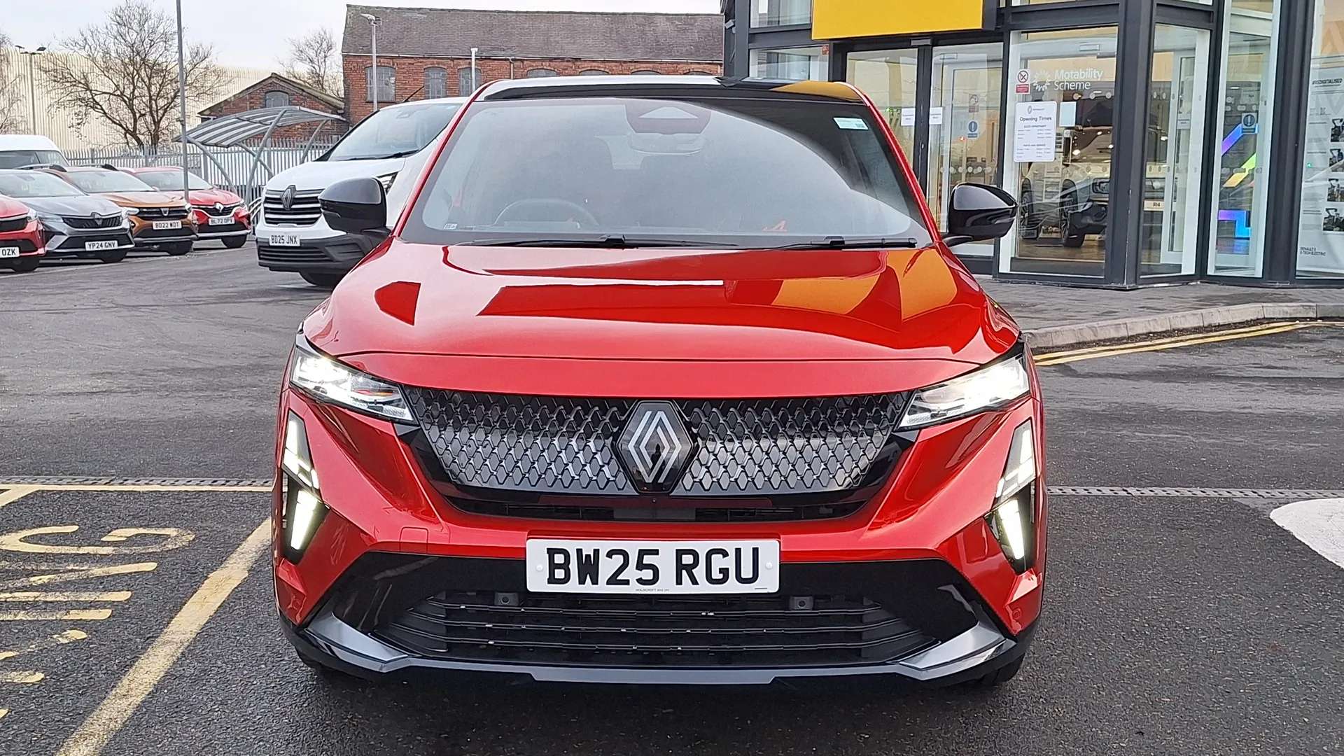 A 2025 RENAULT RAFALE E-Tech PHEV Atelier Alpine AWD 5dr Auto A 2025 RENAULT RAFALE E-Tech PHEV Atelier Alpine AWD 5dr Auto