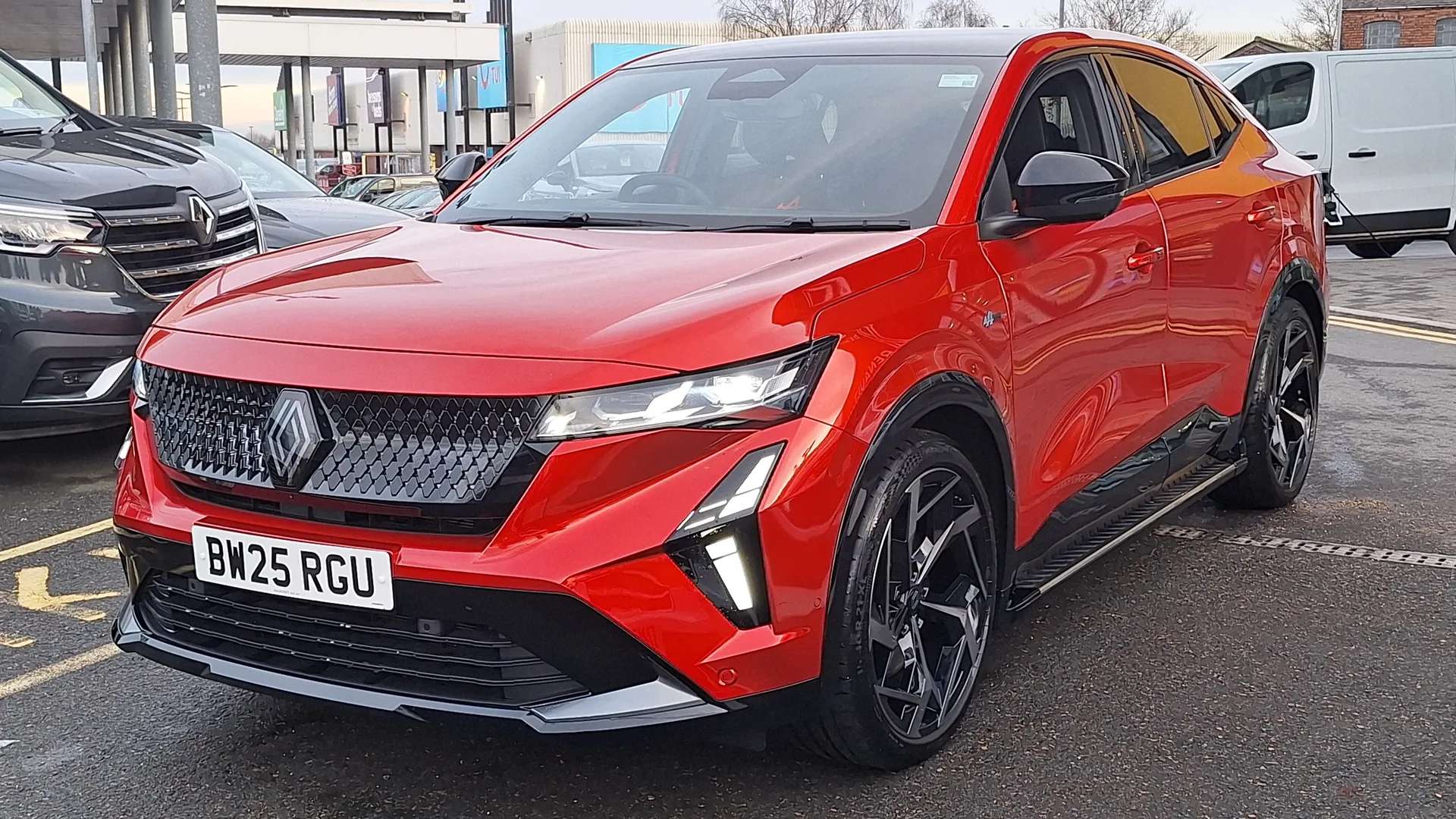 A 2025 RENAULT RAFALE E-Tech PHEV Atelier Alpine AWD 5dr Auto A 2025 RENAULT RAFALE E-Tech PHEV Atelier Alpine AWD 5dr Auto