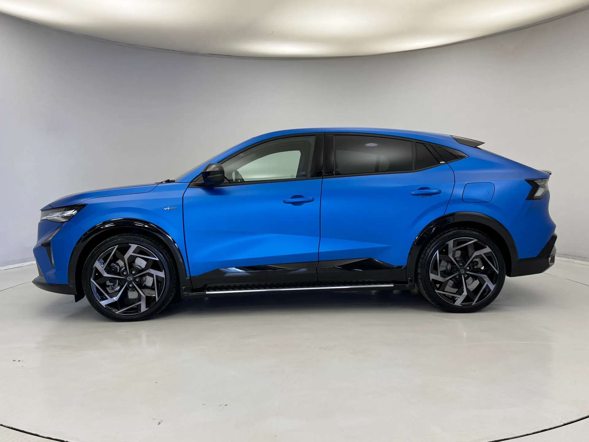 A 2025 RENAULT RAFALE E-Tech PHEV Atelier Alpine AWD 5dr Auto A 2025 RENAULT RAFALE E-Tech PHEV Atelier Alpine AWD 5dr Auto