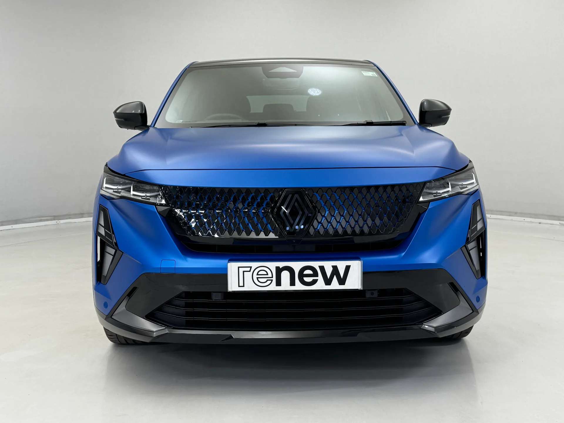 A 2025 RENAULT RAFALE E-Tech PHEV Atelier Alpine AWD 5dr Auto A 2025 RENAULT RAFALE E-Tech PHEV Atelier Alpine AWD 5dr Auto