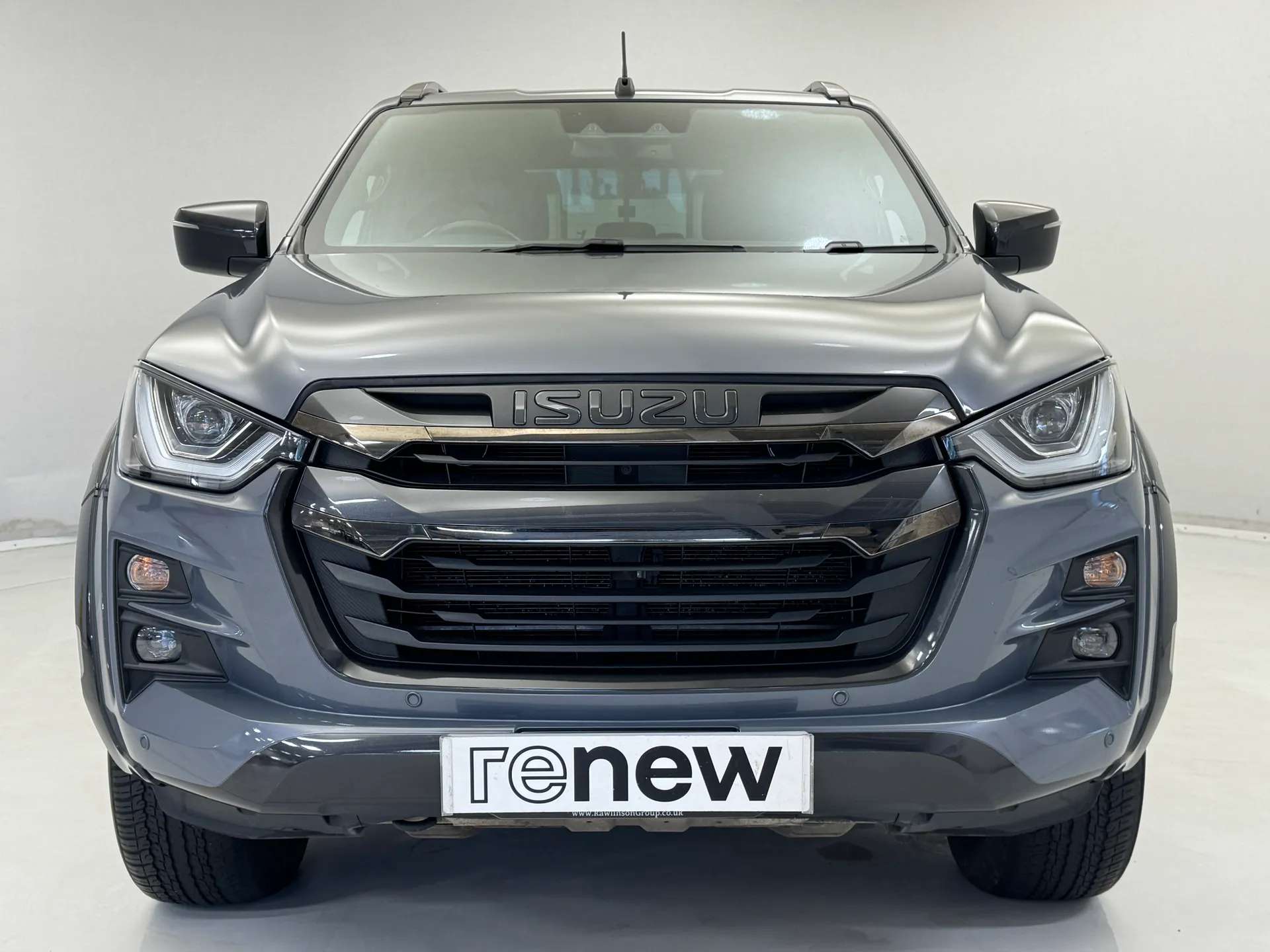 A 2024 ISUZU D-MAX 1.9 V-Cross Steel Edition Double Cab 4x4 Auto A 2024 ISUZU D-MAX 1.9 V-Cross Steel Edition Double Cab 4x4 Auto