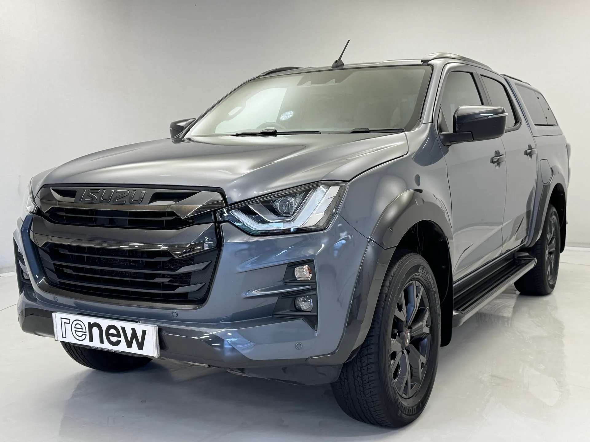 A 2024 ISUZU D-MAX 1.9 V-Cross Steel Edition Double Cab 4x4 Auto A 2024 ISUZU D-MAX 1.9 V-Cross Steel Edition Double Cab 4x4 Auto