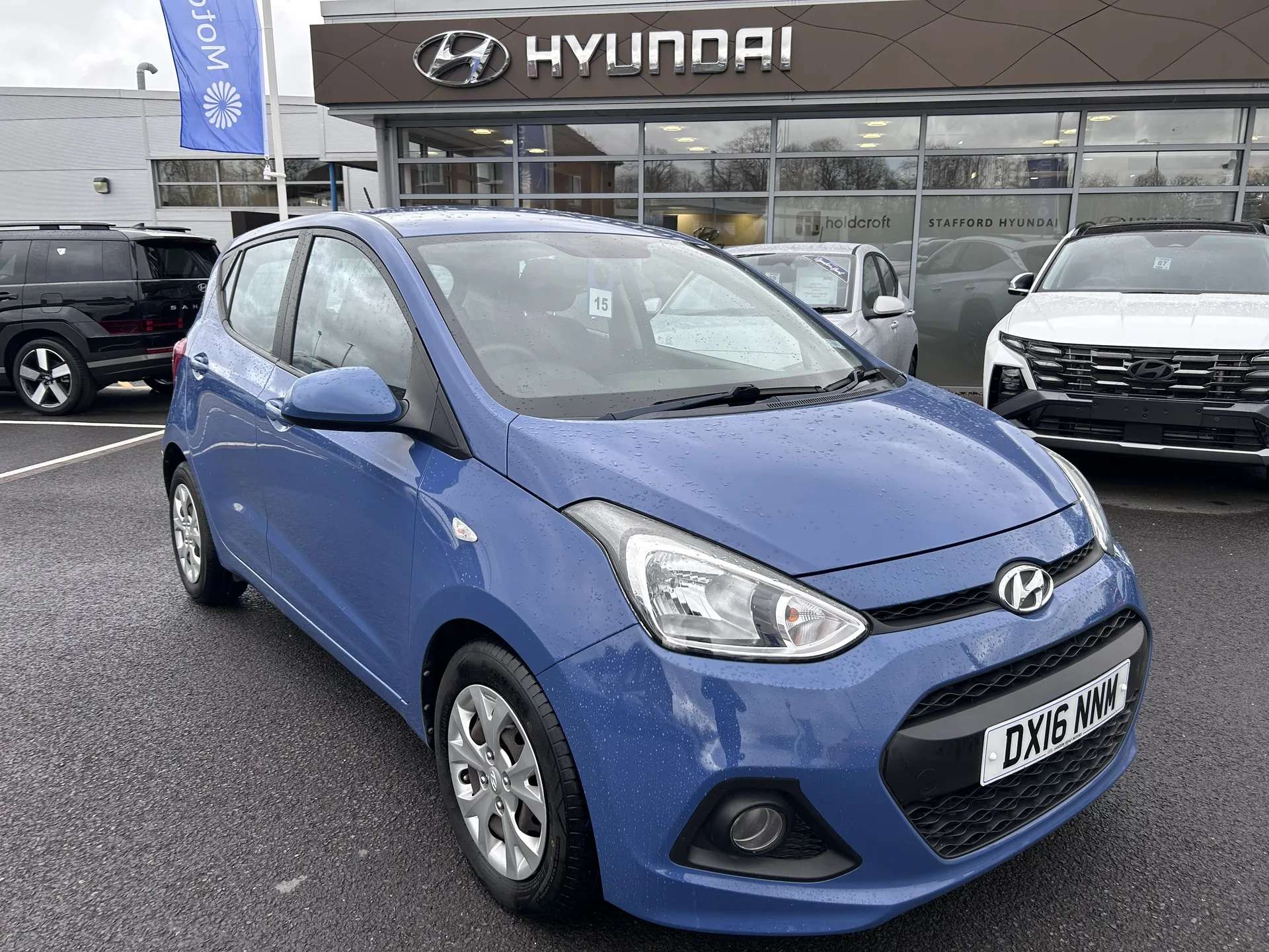 A 2016 HYUNDAI I10 1.0 Blue Drive SE 5dr A 2016 HYUNDAI I10 1.0 Blue Drive SE 5dr
