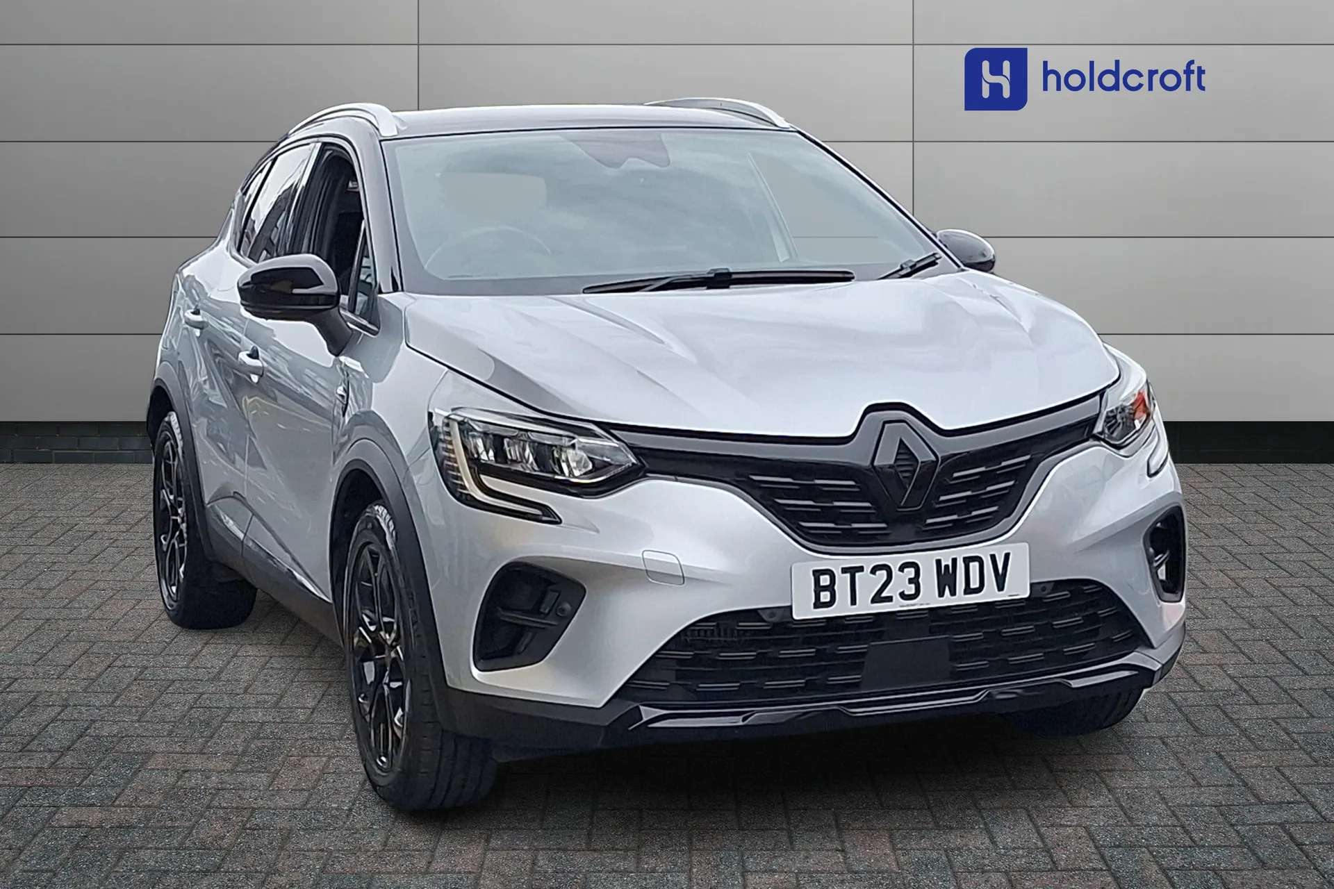 A 2023 RENAULT CAPTUR 1.0 TCE 90 Rive Gauche 5dr A 2023 RENAULT CAPTUR 1.0 TCE 90 Rive Gauche 5dr