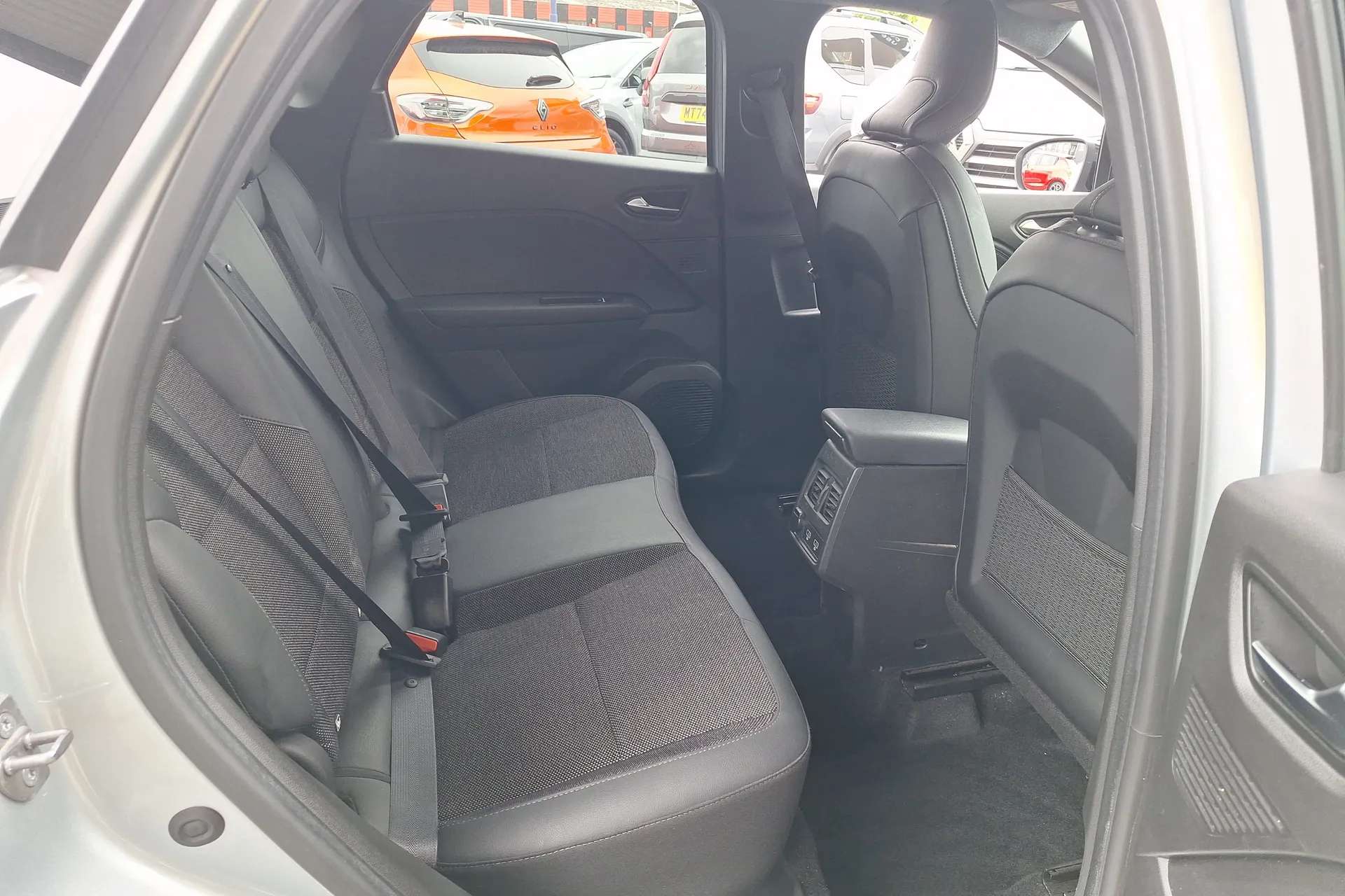 2023 RENAULT CAPTUR 2023 RENAULT CAPTUR