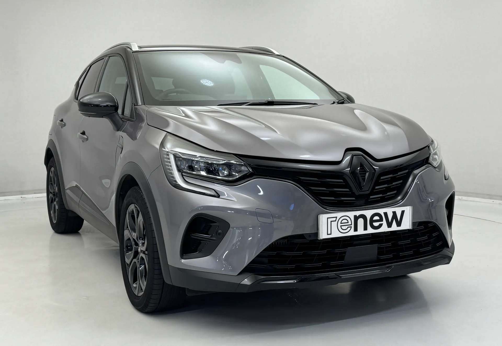A 2023 RENAULT CAPTUR 1.0 TCE 90 Rive Gauche 5dr A 2023 RENAULT CAPTUR 1.0 TCE 90 Rive Gauche 5dr
