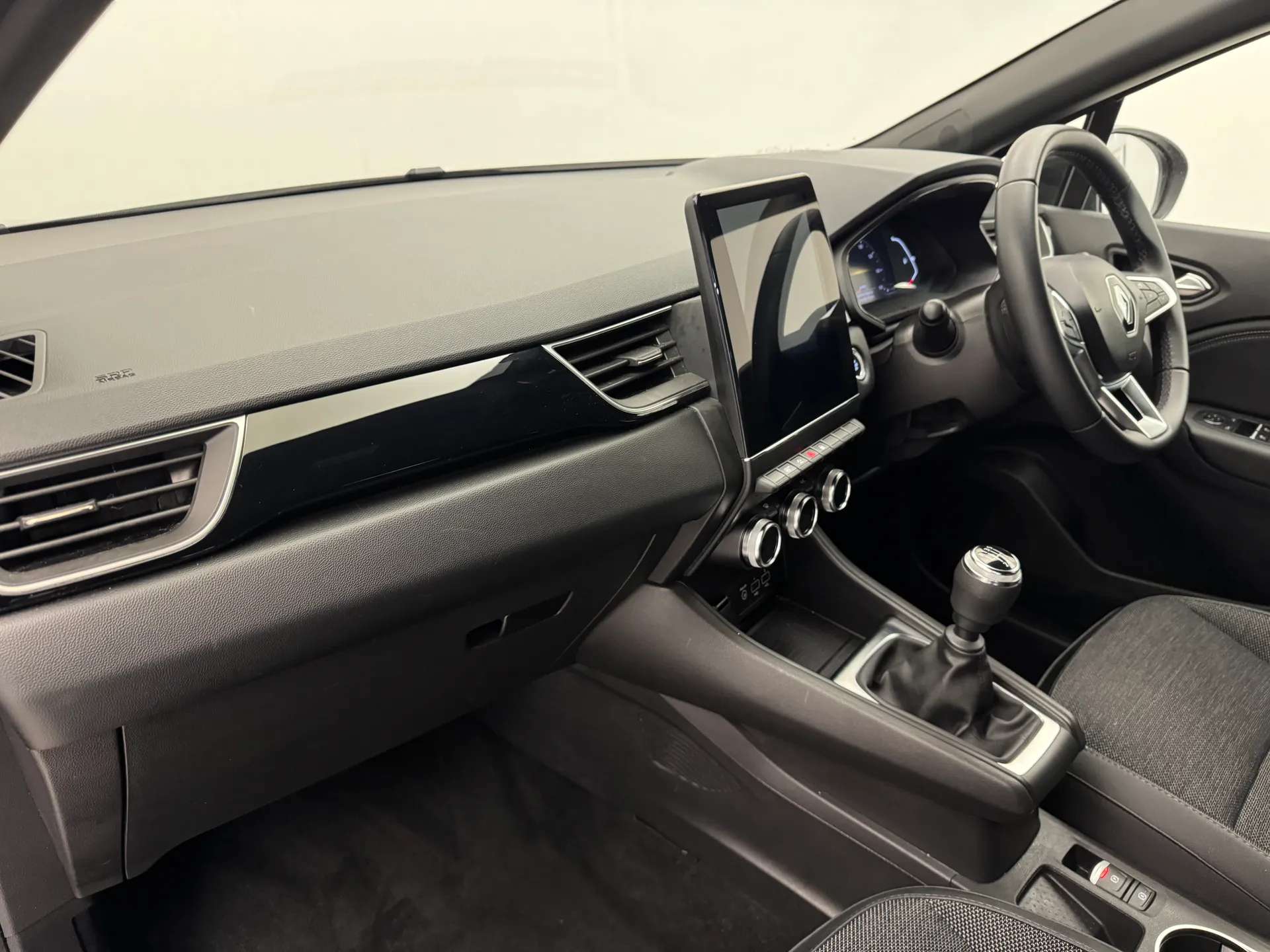 2023 RENAULT CAPTUR 2023 RENAULT CAPTUR