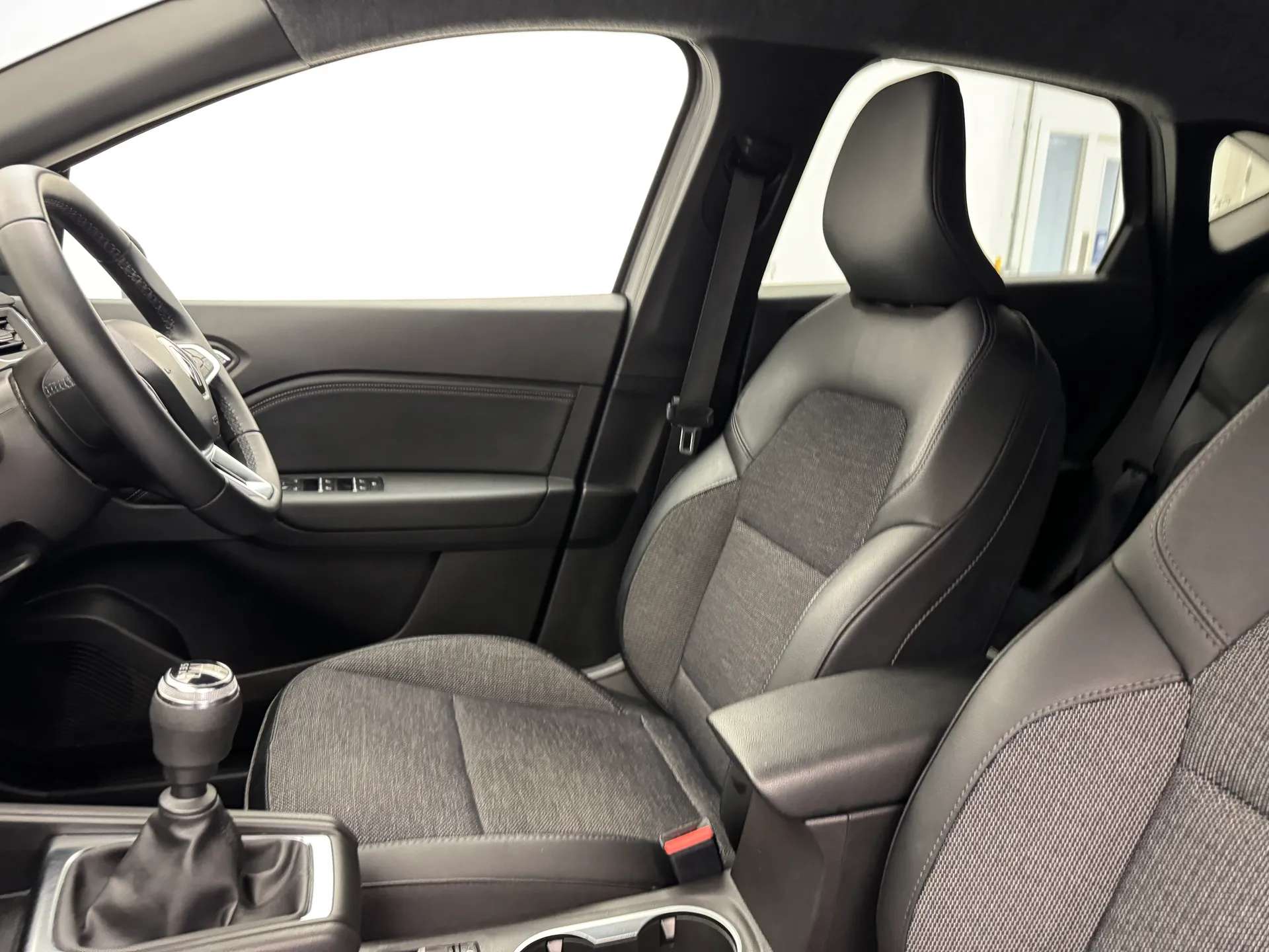 2023 RENAULT CAPTUR 2023 RENAULT CAPTUR