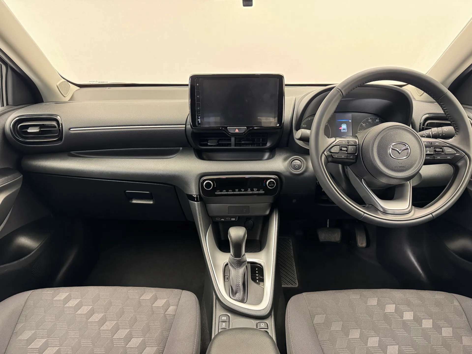 2024 MAZDA 2 HYBRID 2024 MAZDA 2 HYBRID