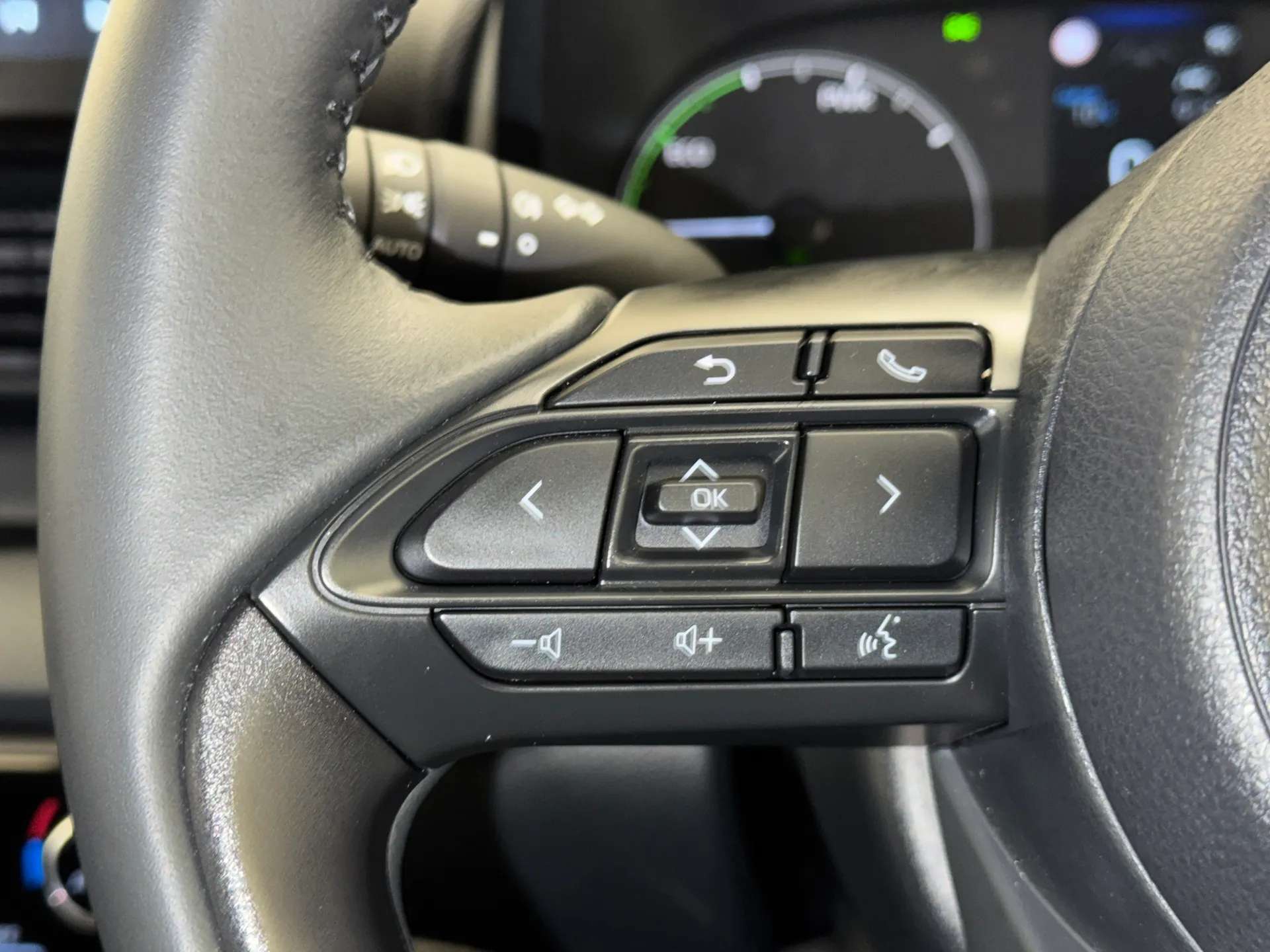 2024 MAZDA 2 HYBRID 2024 MAZDA 2 HYBRID