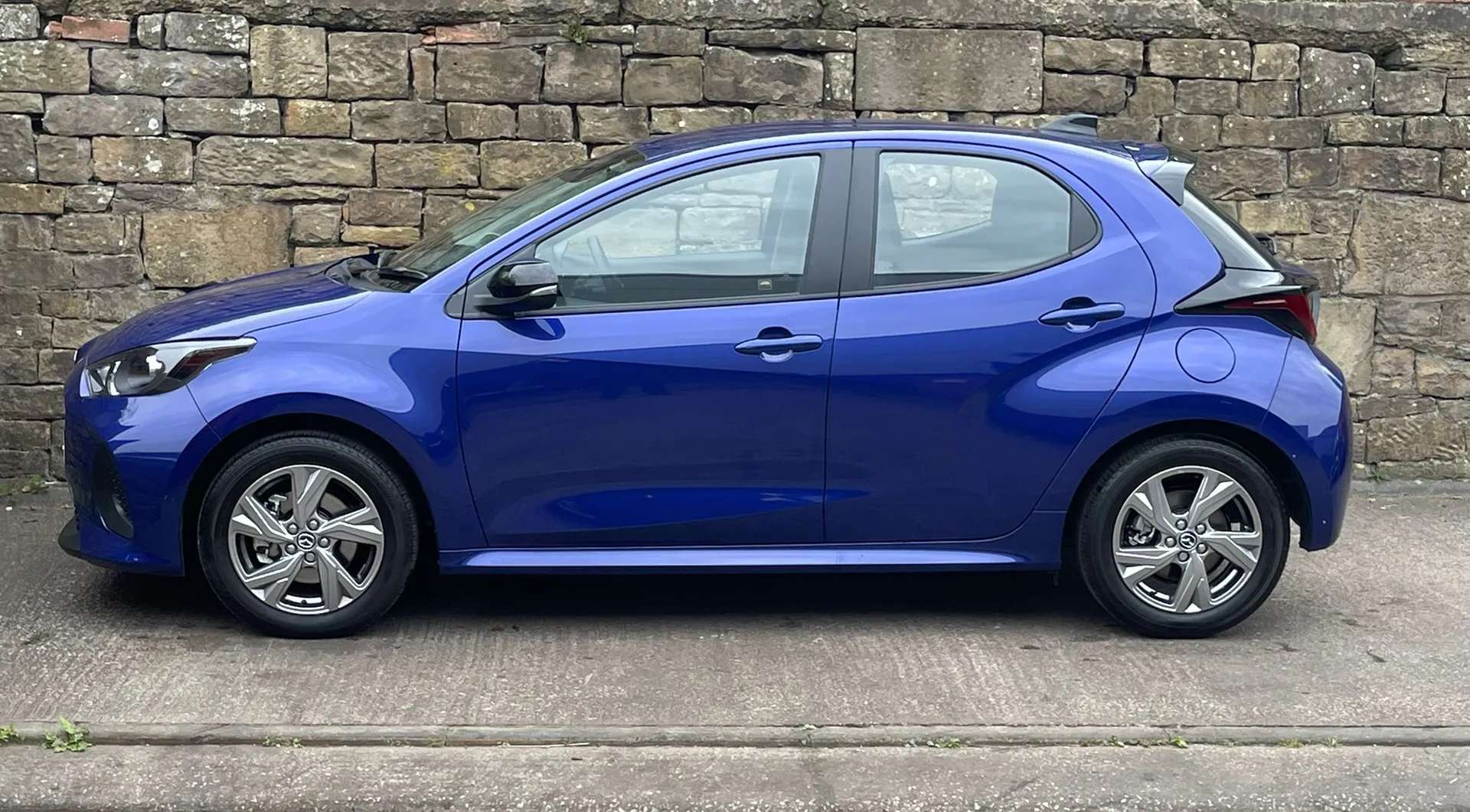 A 2026 MAZDA 2 HYBRID 1.5i Hybrid Exclusive Line 5dr CVT âREAR CAMERAâAPPLE CARPLAYâ A 2026 MAZDA 2 HYBRID 1.5i Hybrid Exclusive Line 5dr CVT âREAR CAMERAâAPPLE CARPLAYâ