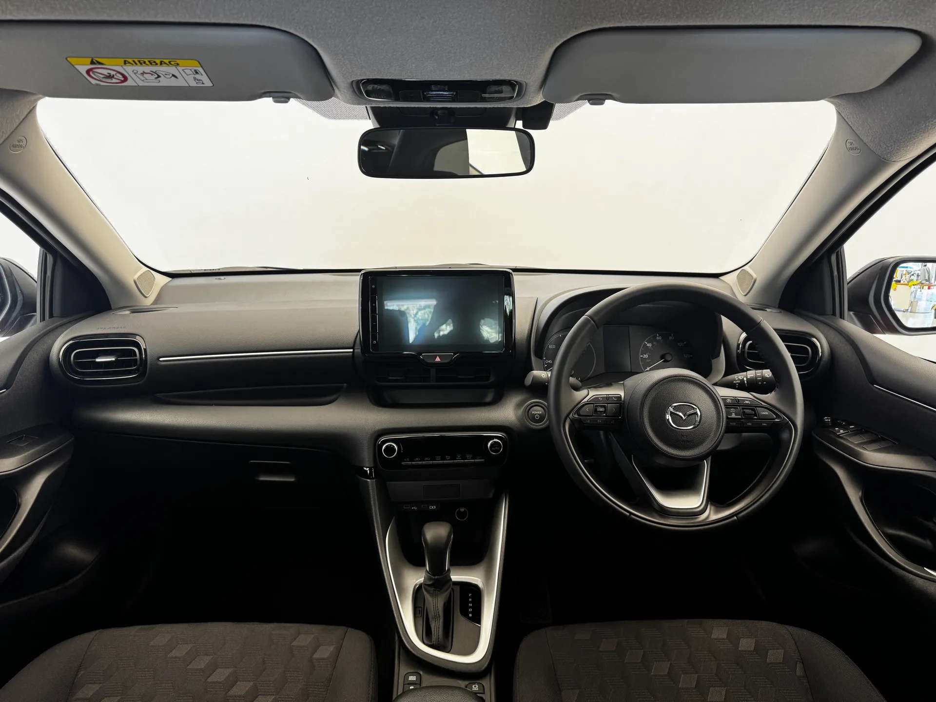 2026 MAZDA 2 HYBRID 2026 MAZDA 2 HYBRID