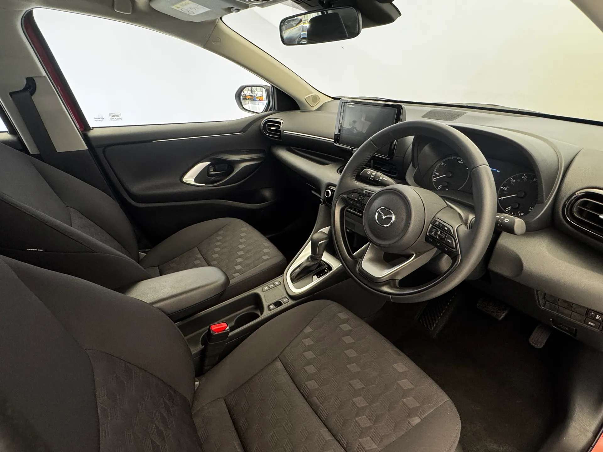 2026 MAZDA 2 HYBRID 2026 MAZDA 2 HYBRID