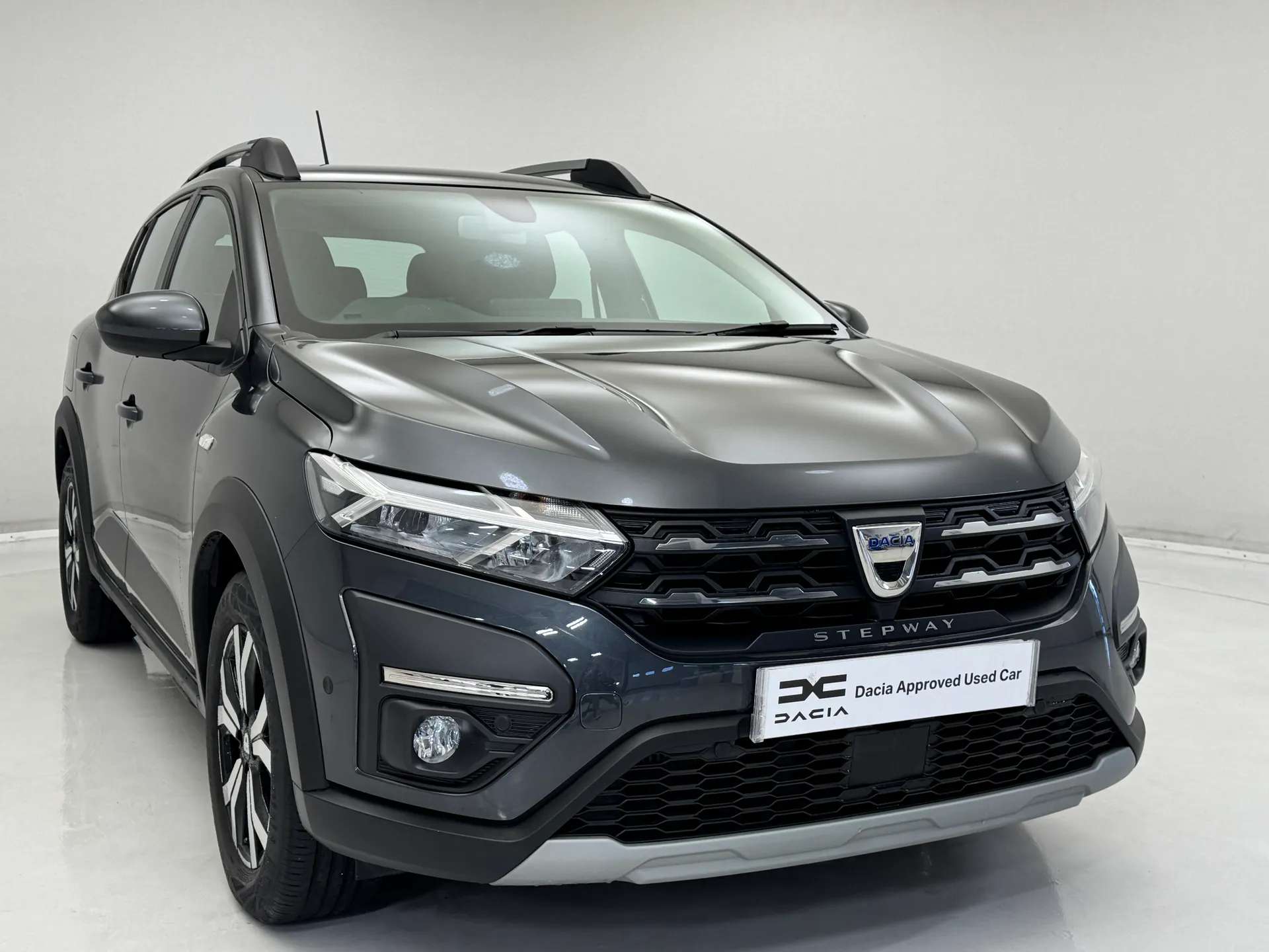A 2022 DACIA SANDERO STEPWAY 1.0 TCe Prestige 5dr A 2022 DACIA SANDERO STEPWAY 1.0 TCe Prestige 5dr